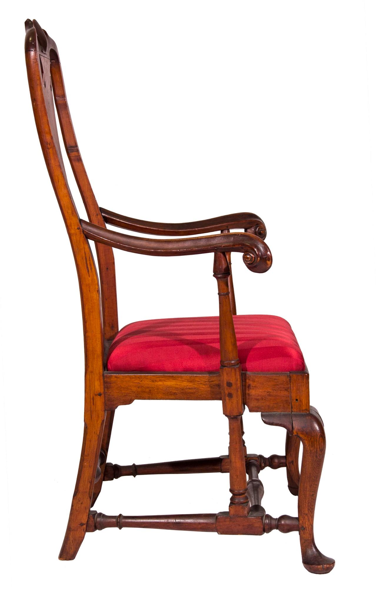 American Very Rare Queen Anne Carved Birchwood and Maple Armchair, Rhode Island For Sale