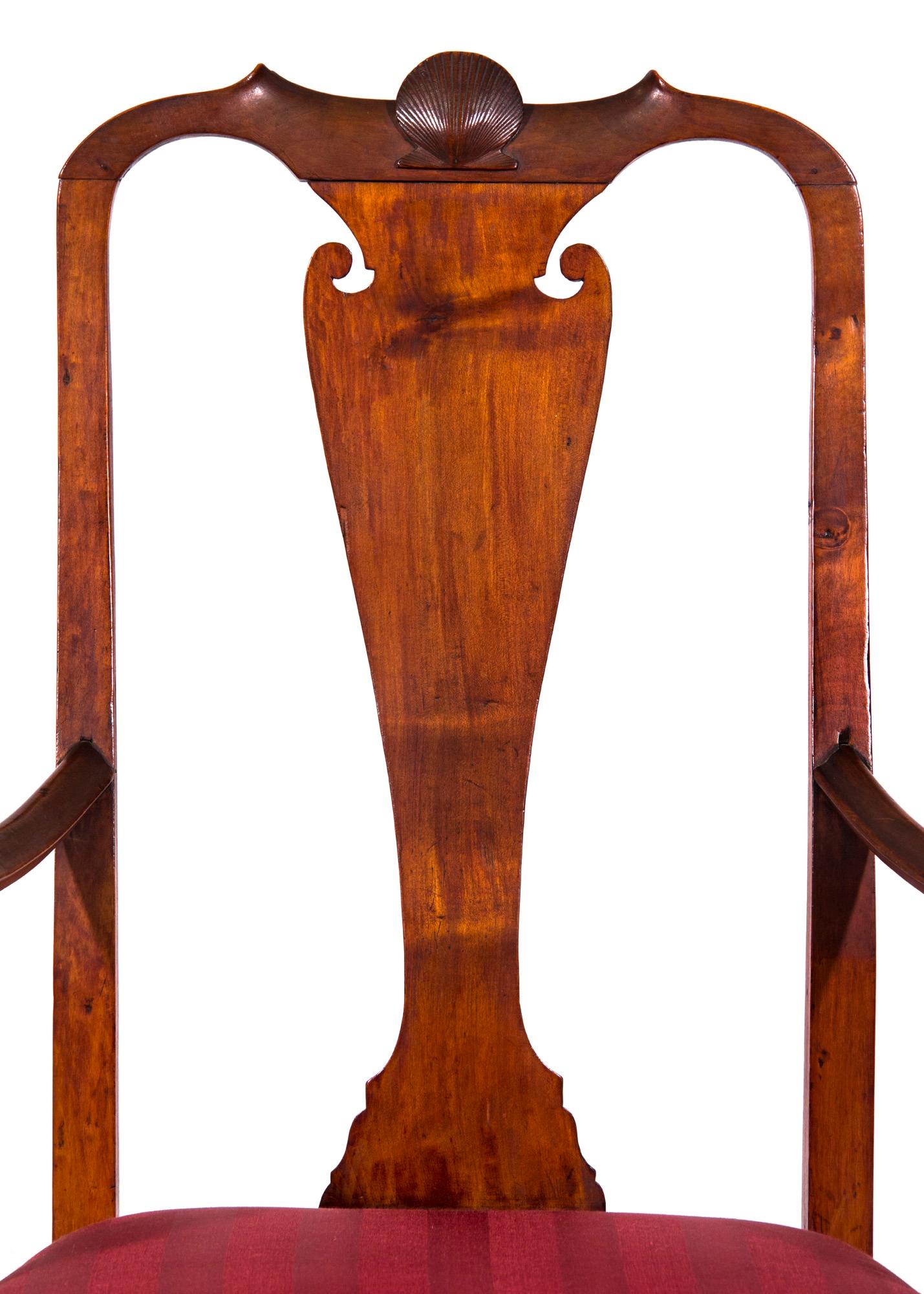 Mid-18th Century Very Rare Queen Anne Carved Birchwood and Maple Armchair, Rhode Island For Sale
