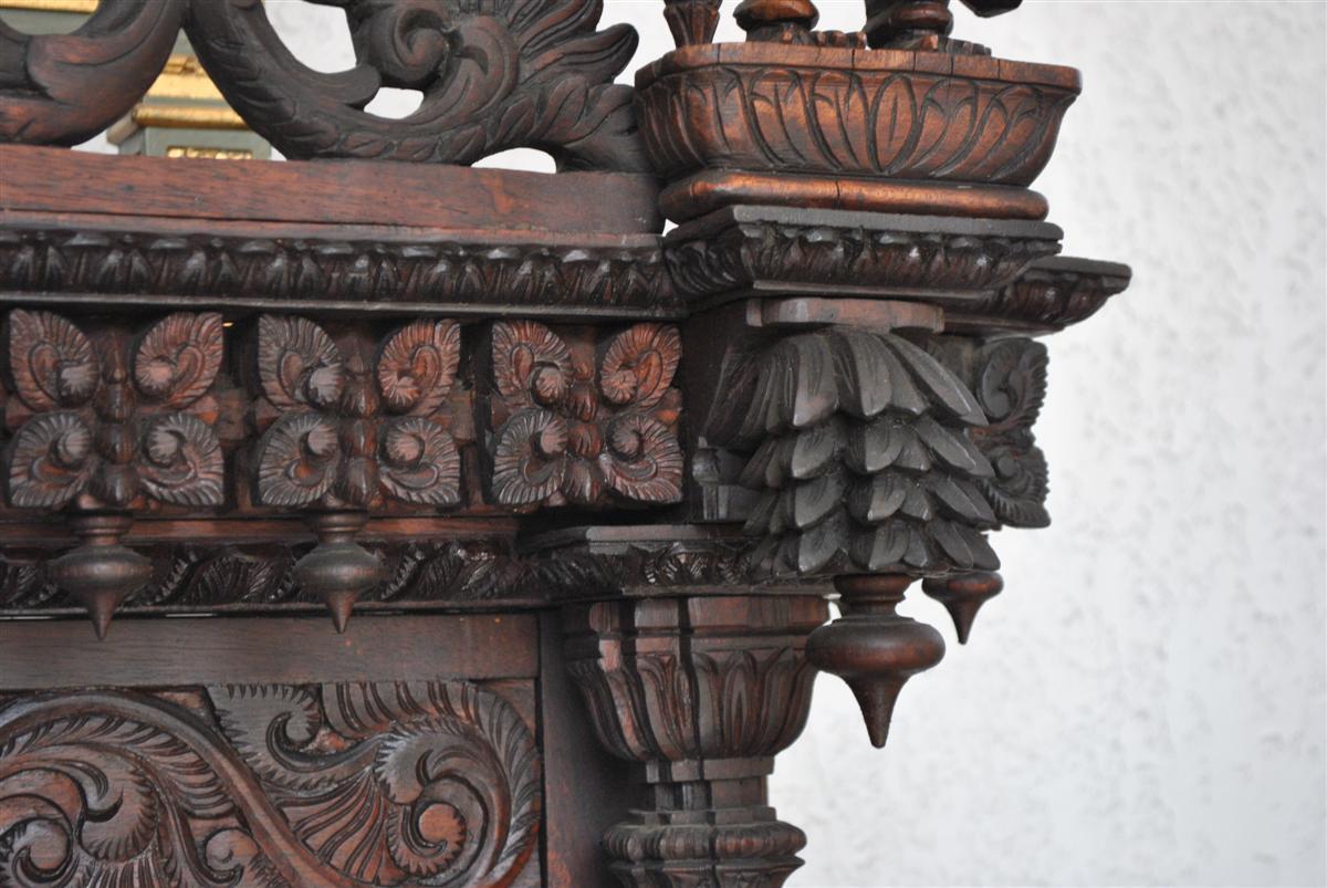 Very Richly Carved 19th Century Indian Cupboard 12
