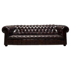 A Very Smart Late 20thC Leather Chesterfield 4 Seater Sofa - Dark Chestnut Brown
