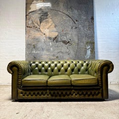 A Very Smart Late 20thC Leather Chesterfield Sofa in Olive Green