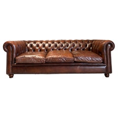A Very Smart Mid-Late 20thC Leather Chesterfield Sofa 