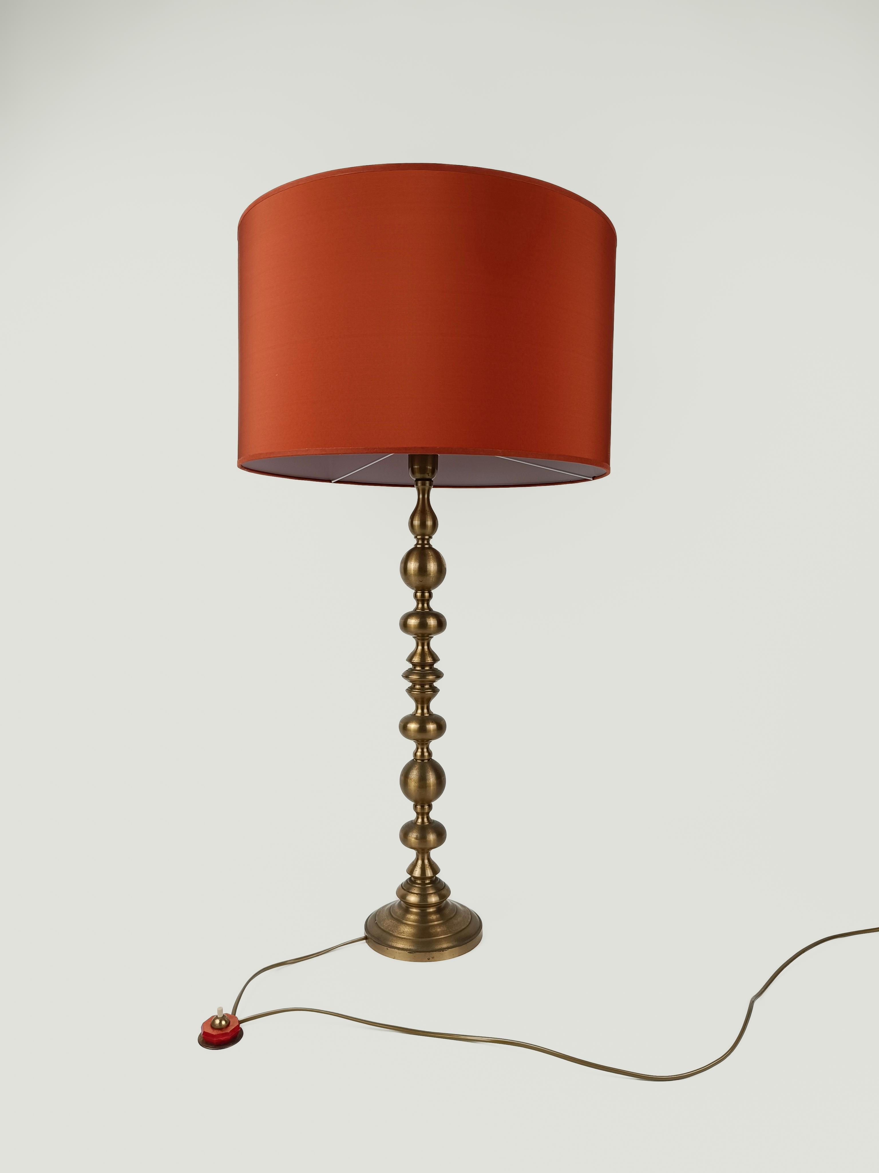 red bobbin lamp