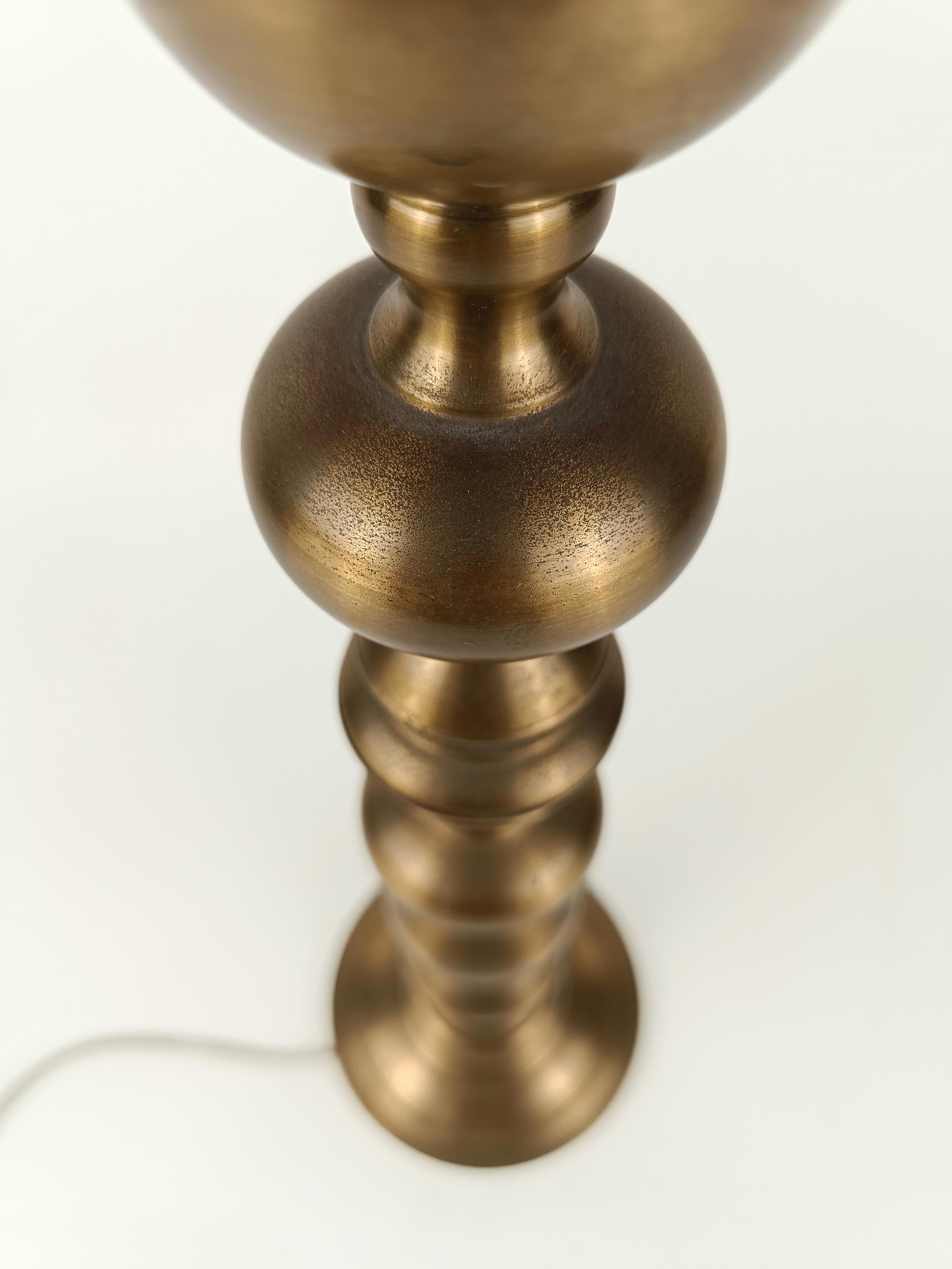 A Very Tall Art Deco Bobbin Brass Candlestick Column Table Lamp, 1930s For Sale 2