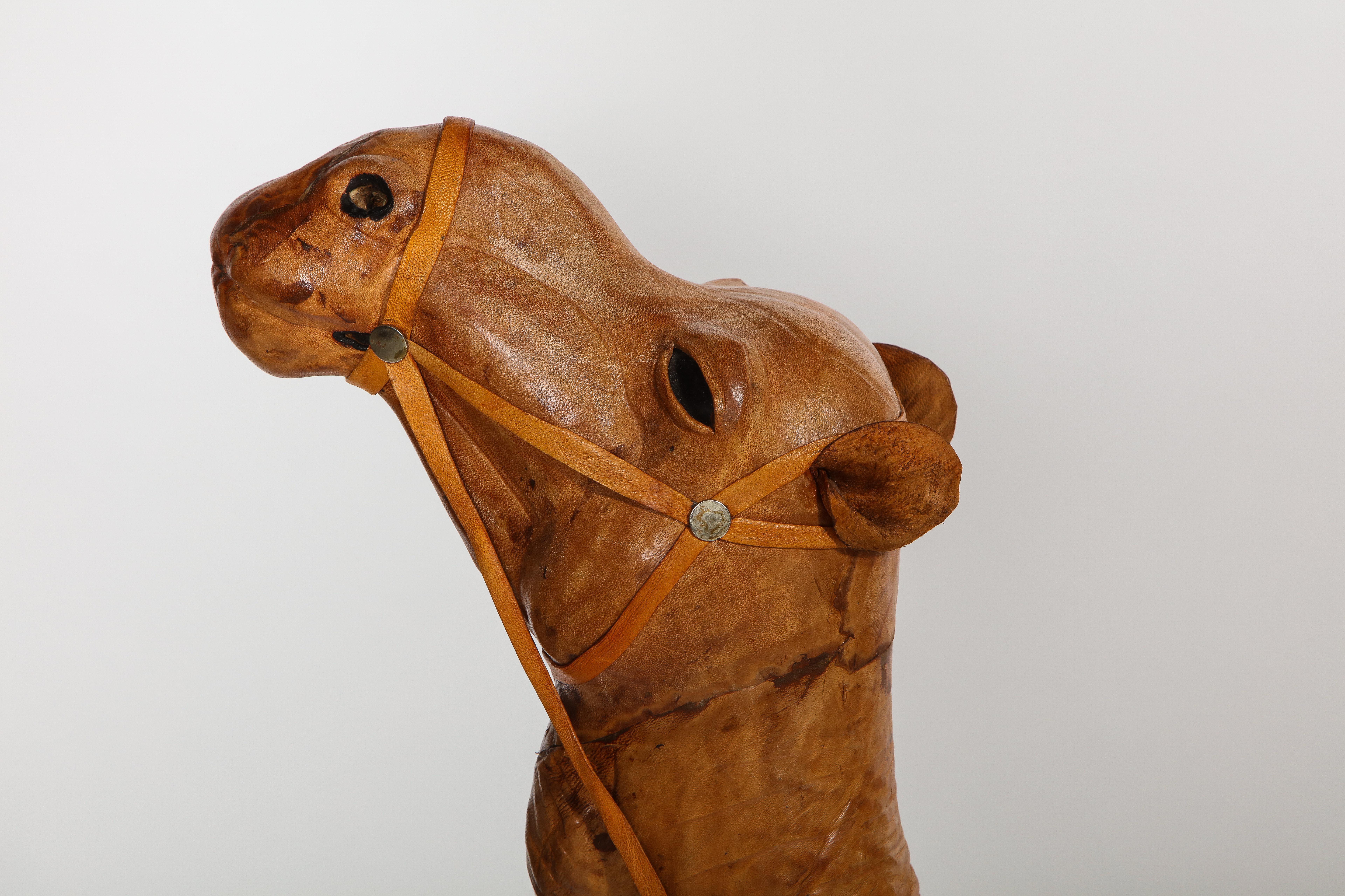 Very Unusual French 1940s Model of a Camel, Made of Tanned Leather For Sale 2