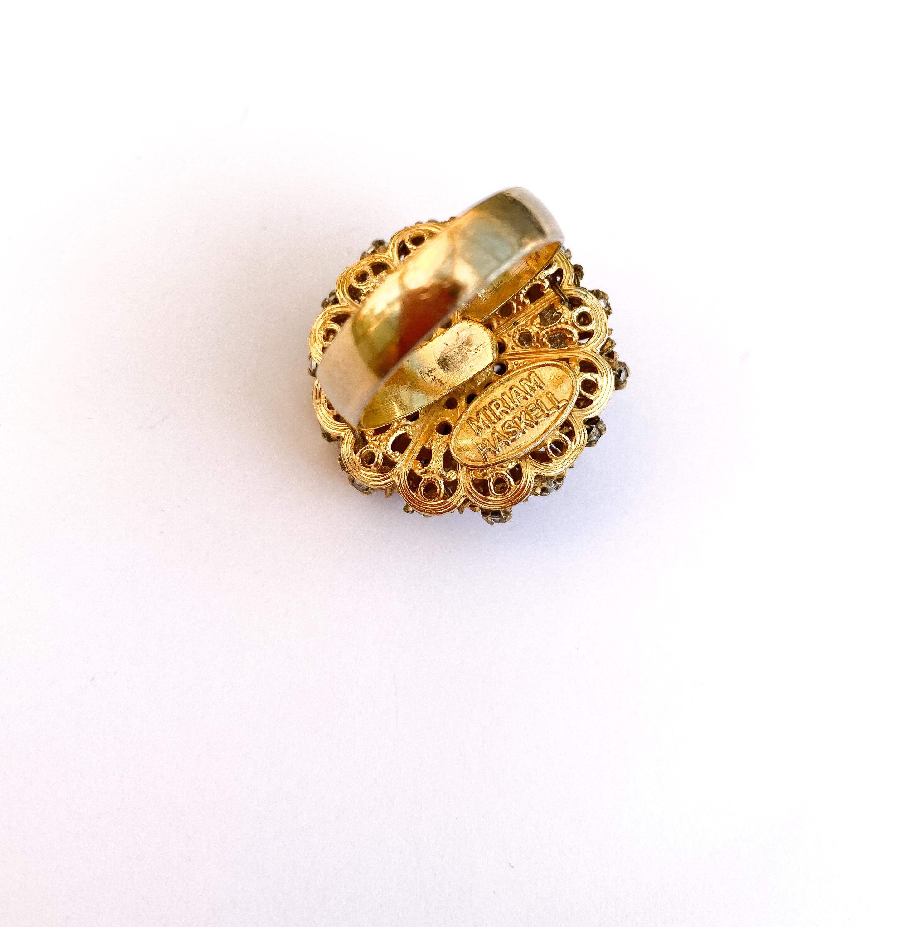 A very unusual gilt metal and rose montes ring, Miriam Haskell, USA, 1960s. For Sale 1