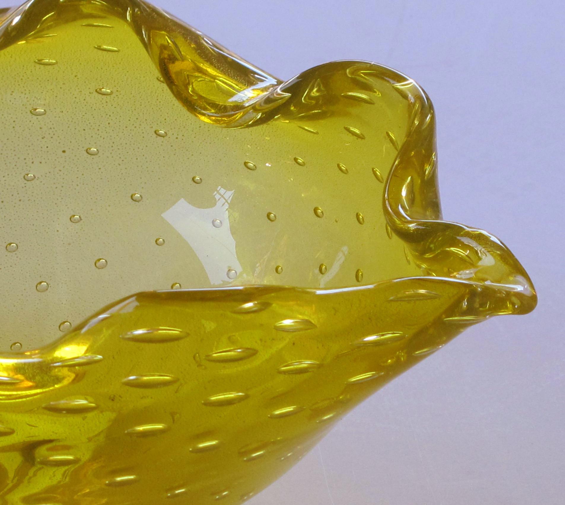 Hand-Crafted Vibrant Murano Midcentury Yellow Bullicante Art Glass Leaf-Form Bowl