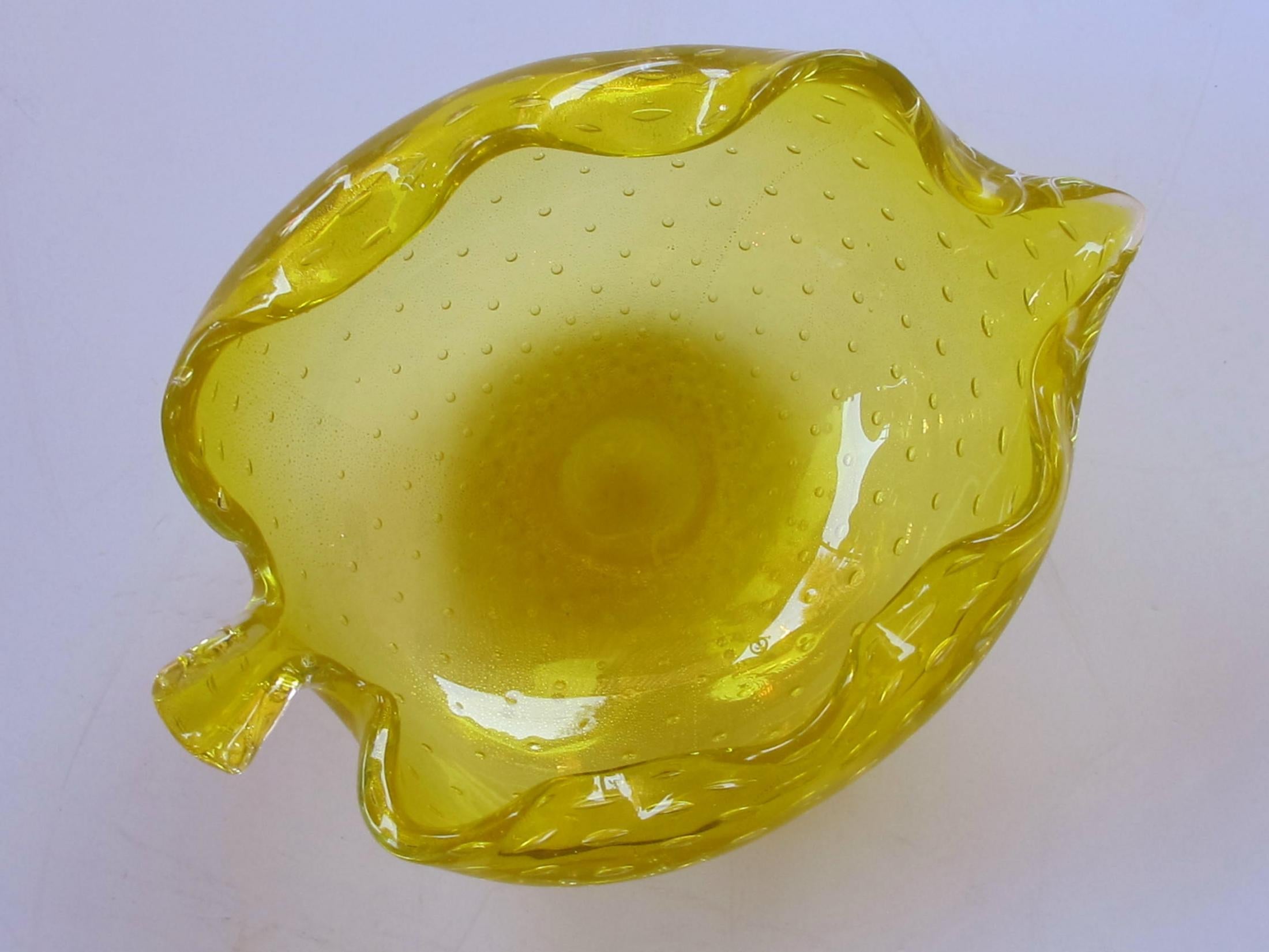 20th Century Vibrant Murano Midcentury Yellow Bullicante Art Glass Leaf-Form Bowl