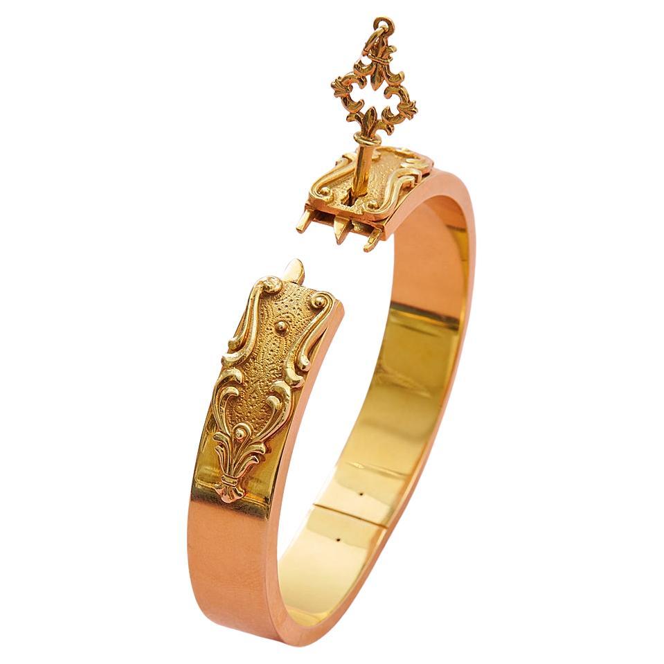 A Victorian 14k Gold Bracelet with a ASecret Lock and Key