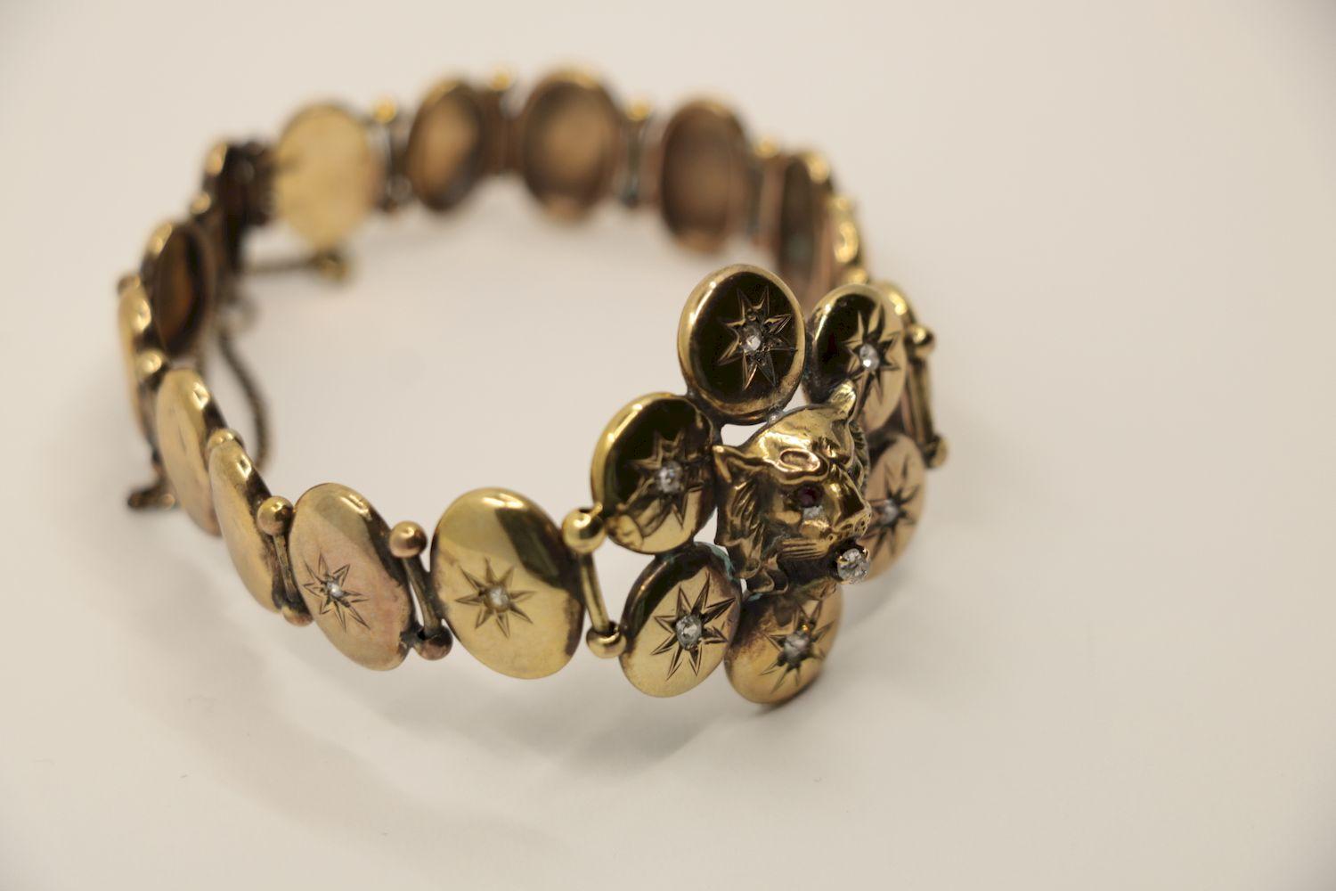 A Victorian 9K Gold Diamond Lion Head Bracelet 2