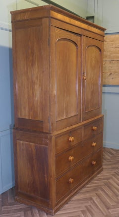 A Victorian Ash and Oak Linen Press  This is an appealing piece of furniture