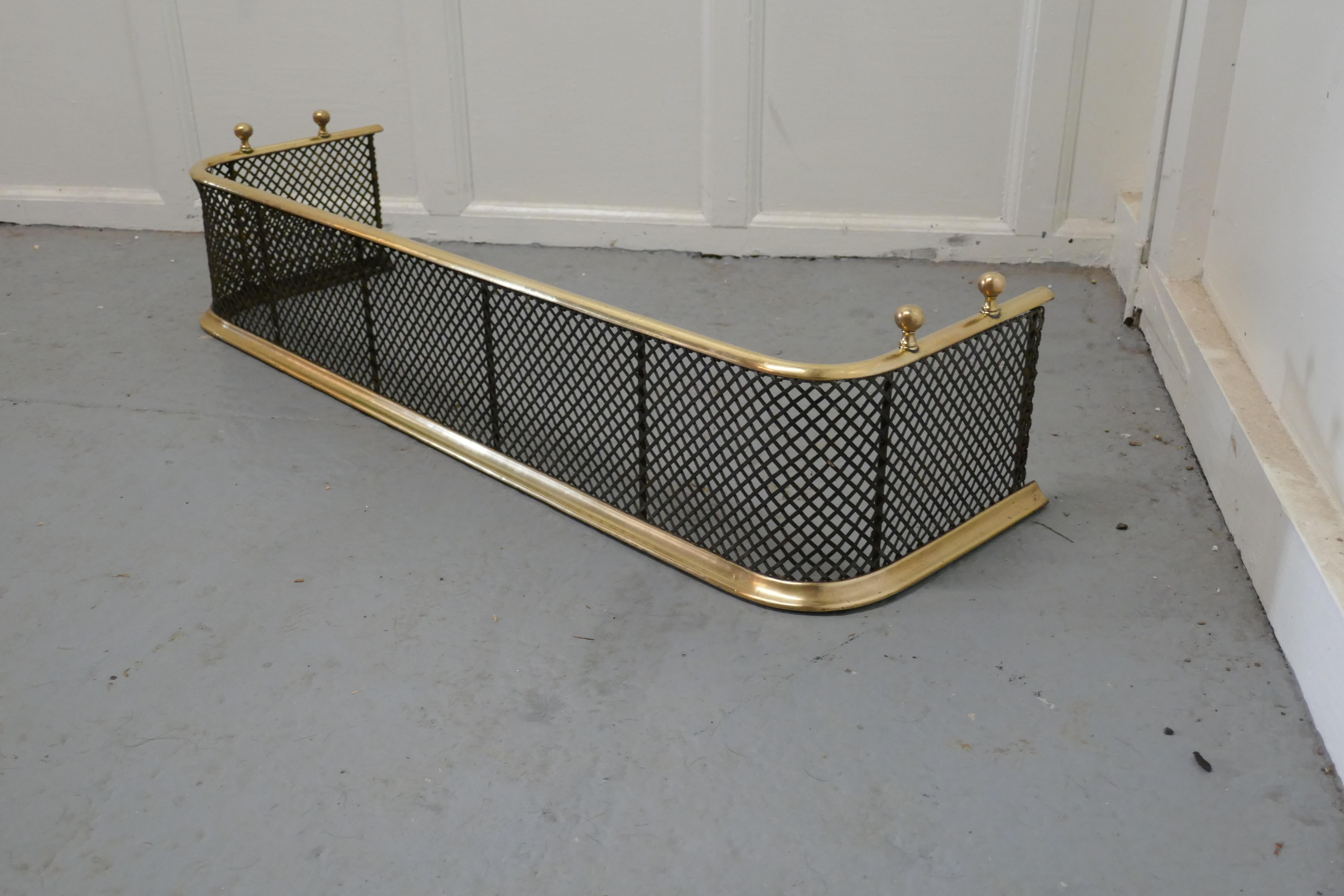 19th Century Victorian Brass and Iron Fender or Fireguard
