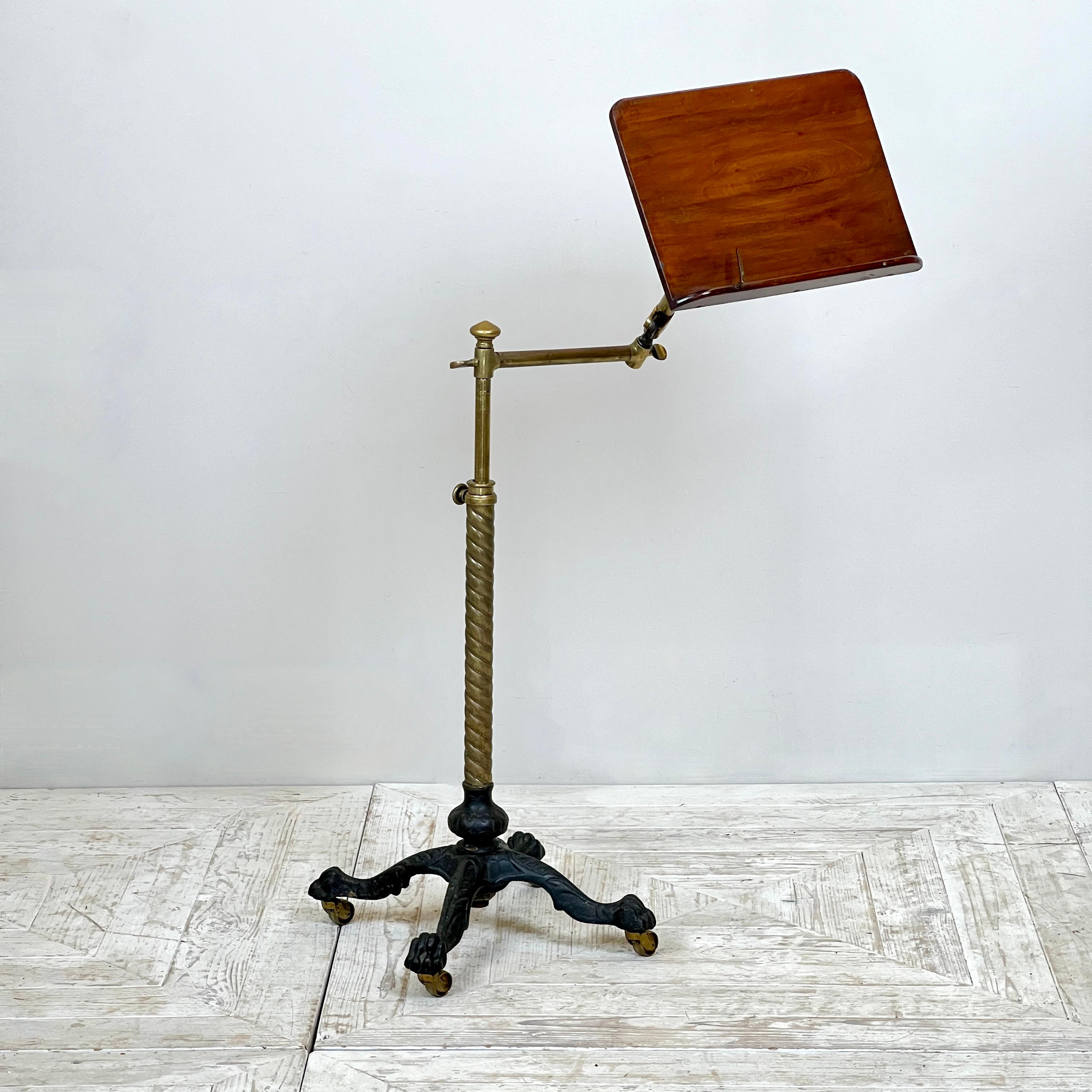 Tardo vittoriano Un leggio vittoriano Carter's Patent in ottone e ghisa in vendita