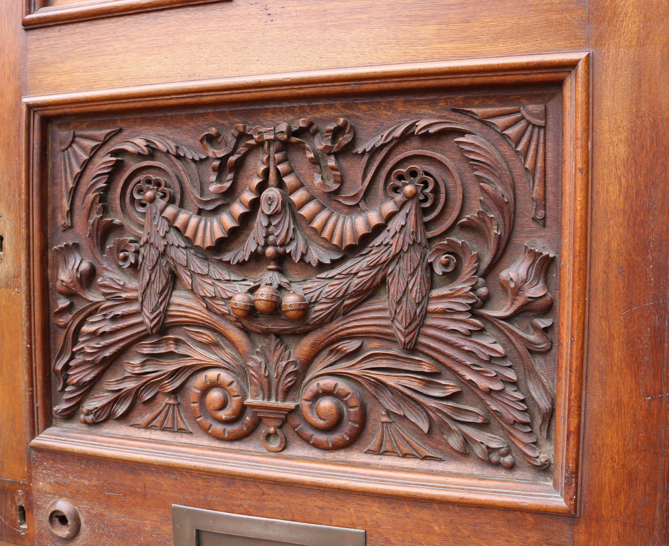Victorian Carved Oak Door In Good Condition For Sale In Wormelow, Herefordshire