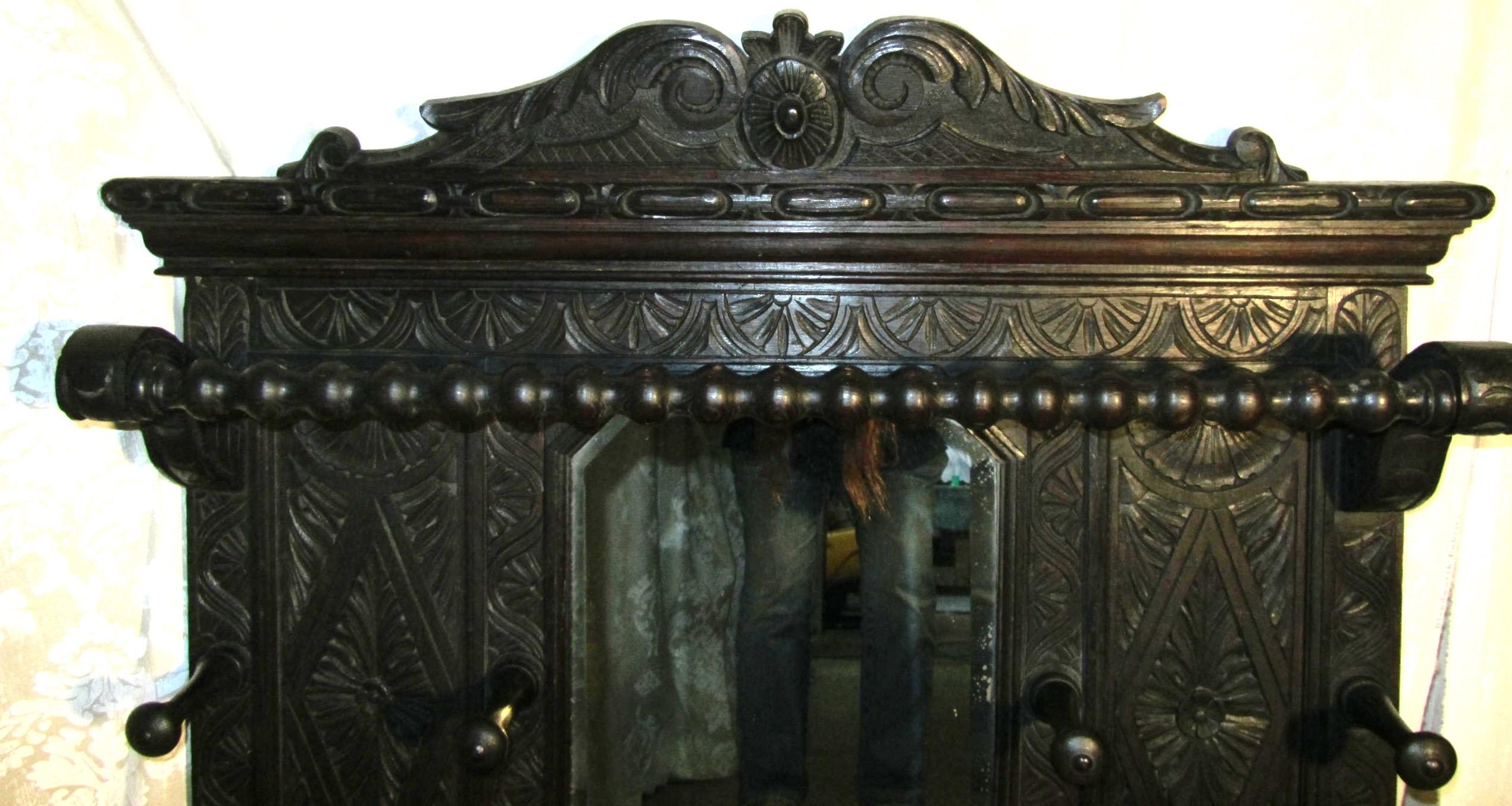 A Victorian Carved Oak Hall Mirror with Hat and Coat Hooks    In Good Condition For Sale In Chillerton, Isle of Wight