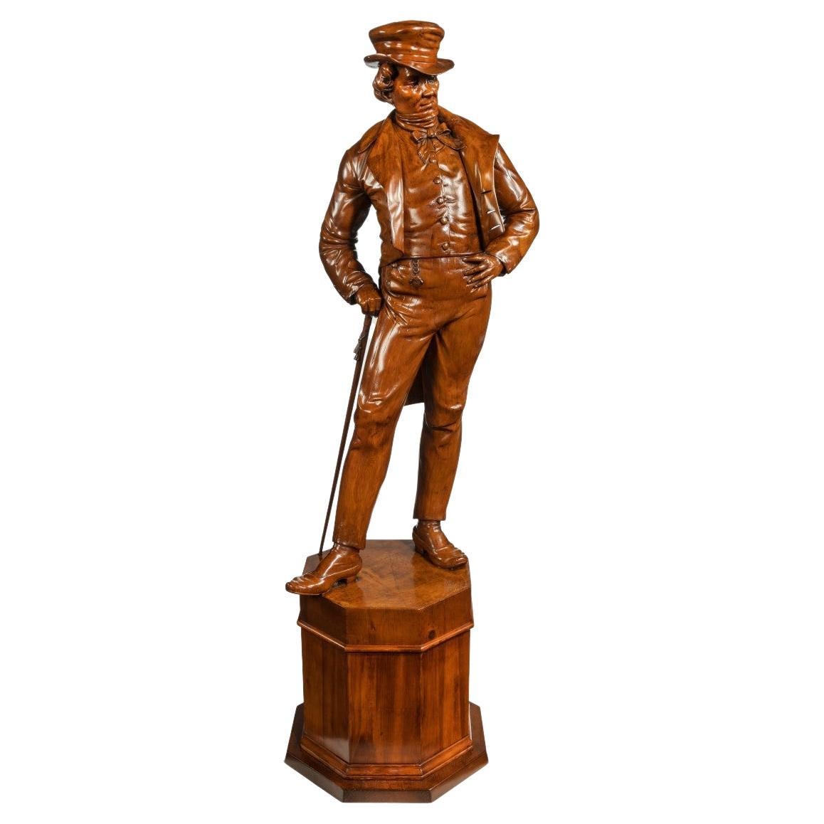 Viktorianische geschnitzte Walnussholzfigur eines modischen Herren, der ein weiches Oberteil trägt