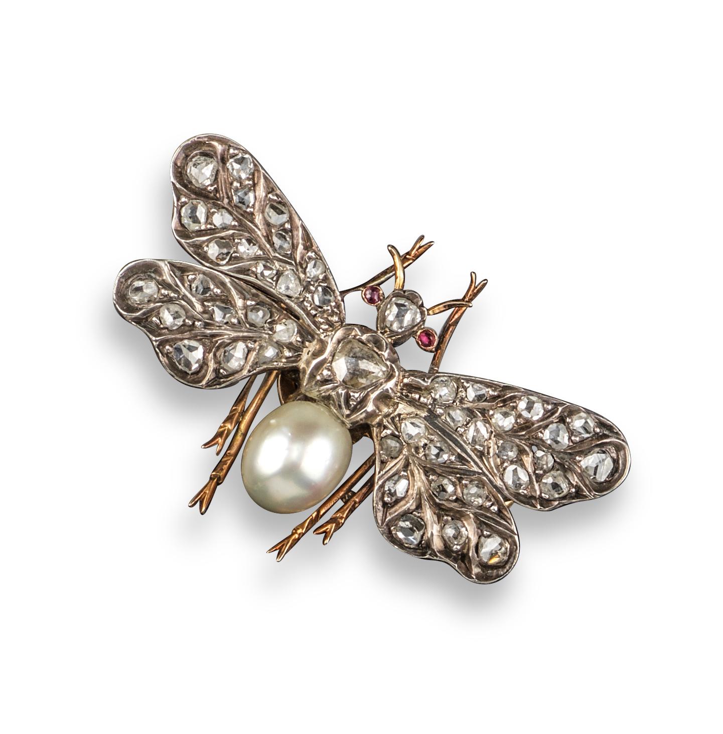 Victorian Diamond and Pearl Insect Brooch In Excellent Condition In Firenze, IT