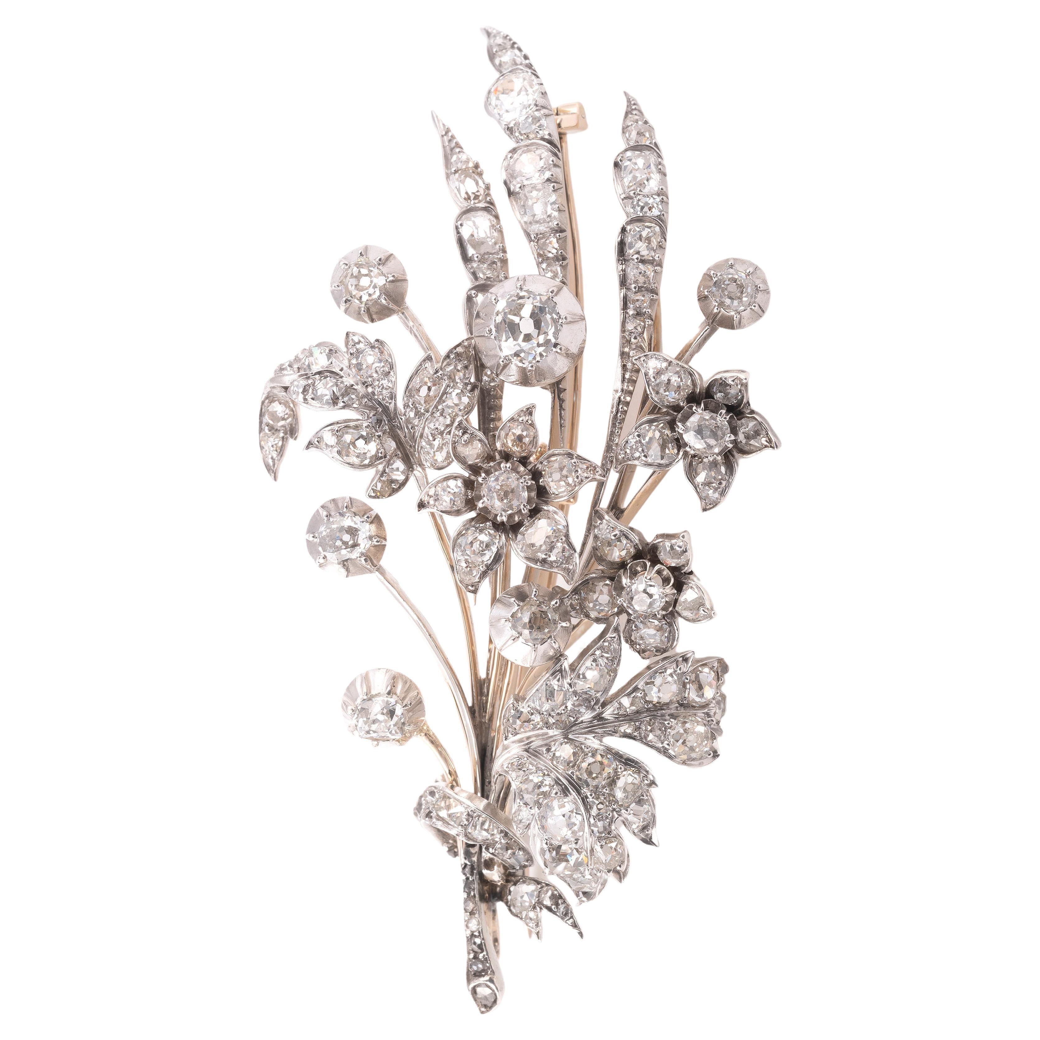 A Victorian Diamond Brooch/Pendant For Sale