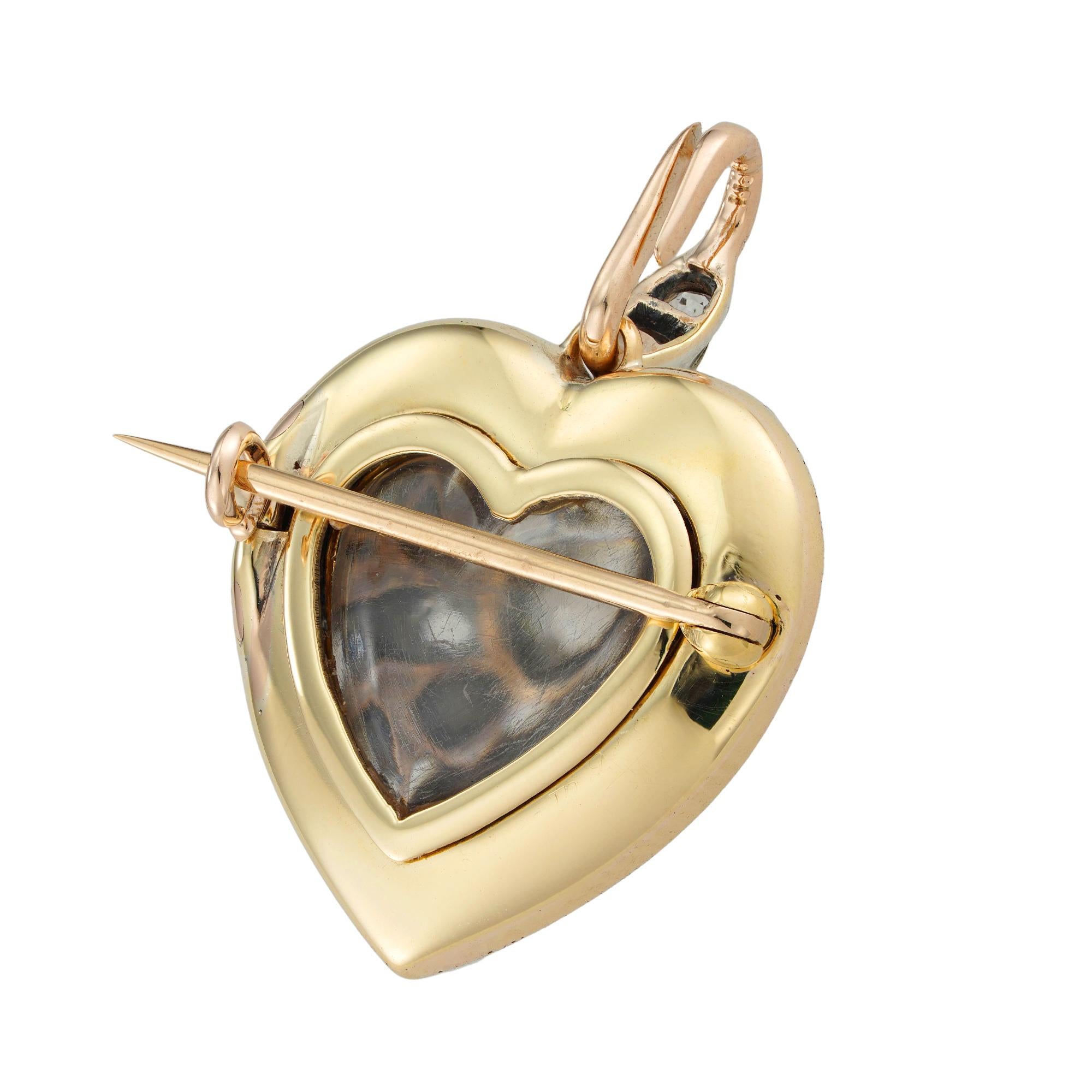 Pendente/spilla vittoriana con cuore incastonato di diamanti, con al centro un diamante di taglio vecchio europeo del peso stimato di 0,4 carati, circondato da cinquanta diamanti più piccoli di taglio vecchio europeo e sospeso da un anello di