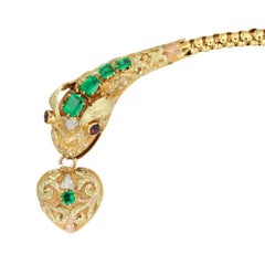 Un collar victoriano con forma de serpiente, de esmeraldas y oro