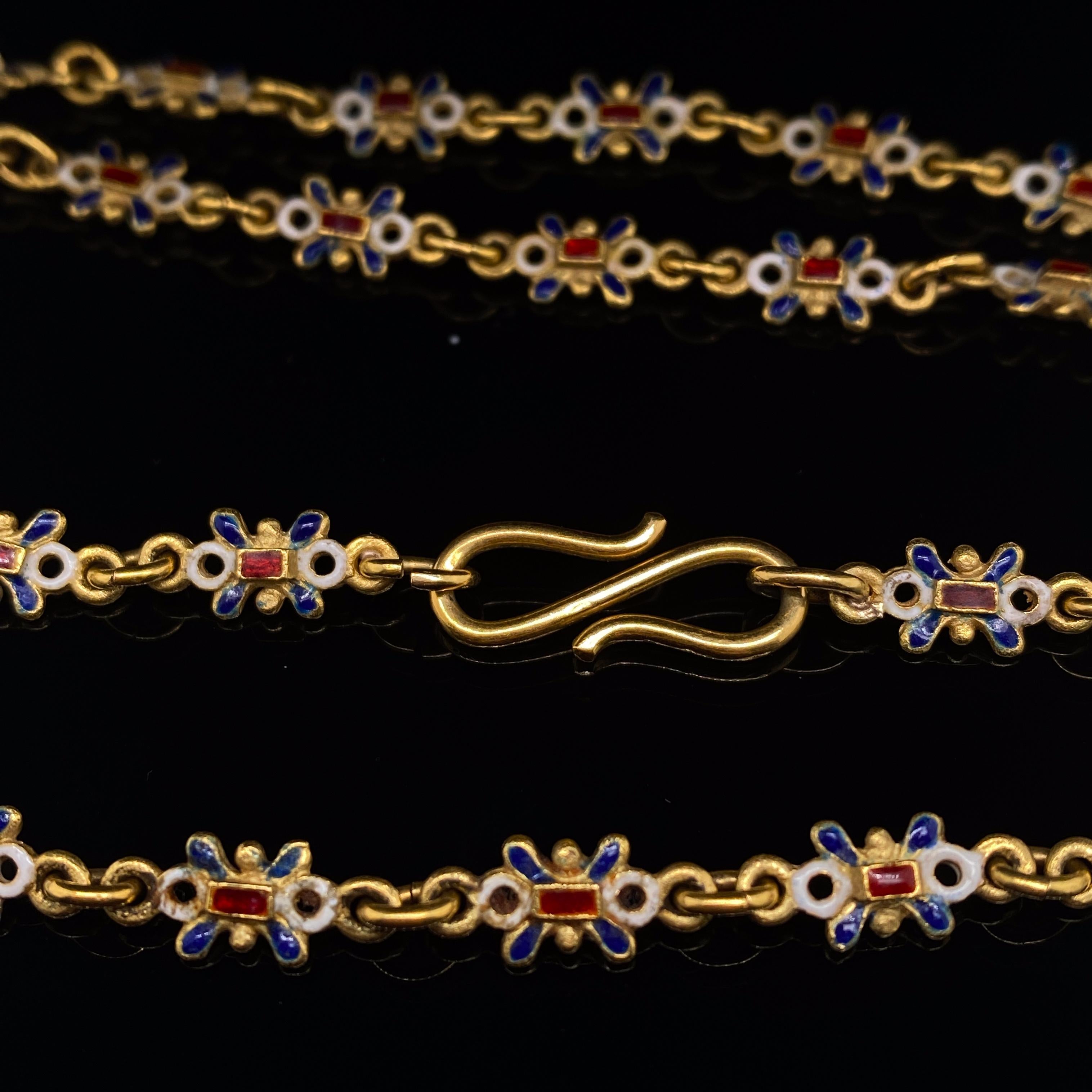 Victorian Enamel Necklace 18 Karat Yellow Gold In Good Condition In London, GB