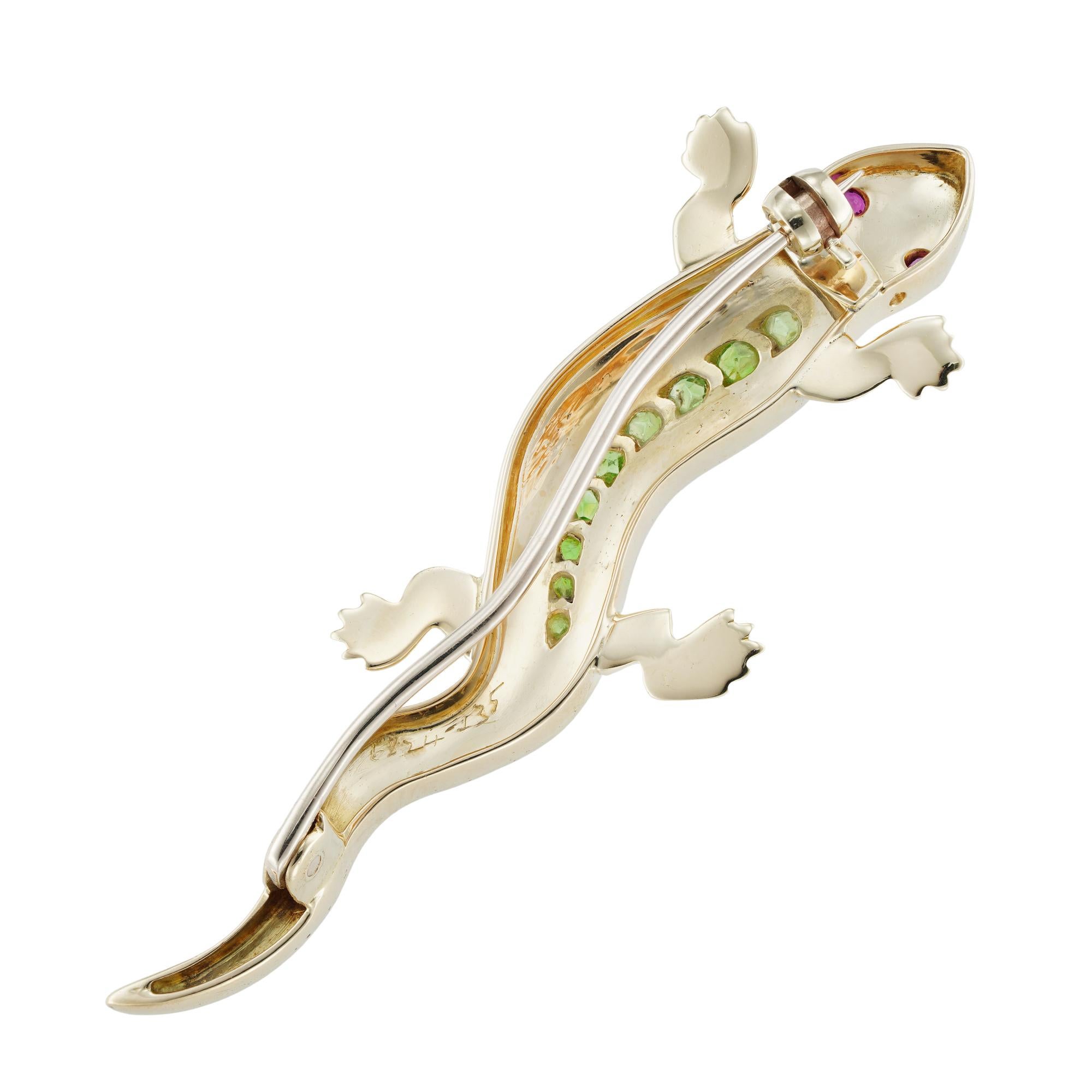 A Victorian Garnet And Pearl Lizard Brooch In Good Condition For Sale In London, GB