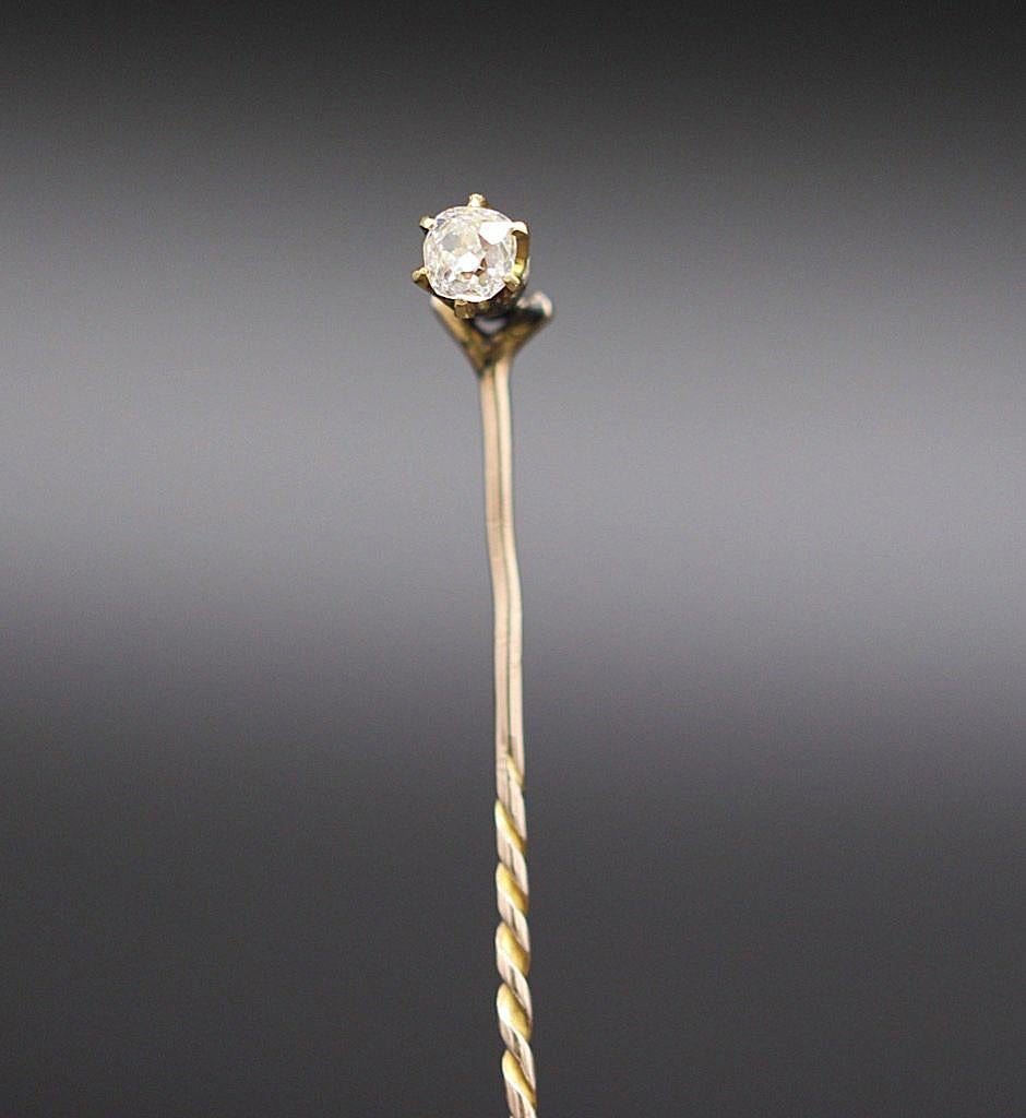 Viktorianische Anstecknadel für Herren aus 18 Karat Gelbgold mit Solitär-Diamant im Zustand „Gut“ in Windsor Forest, Berkshire