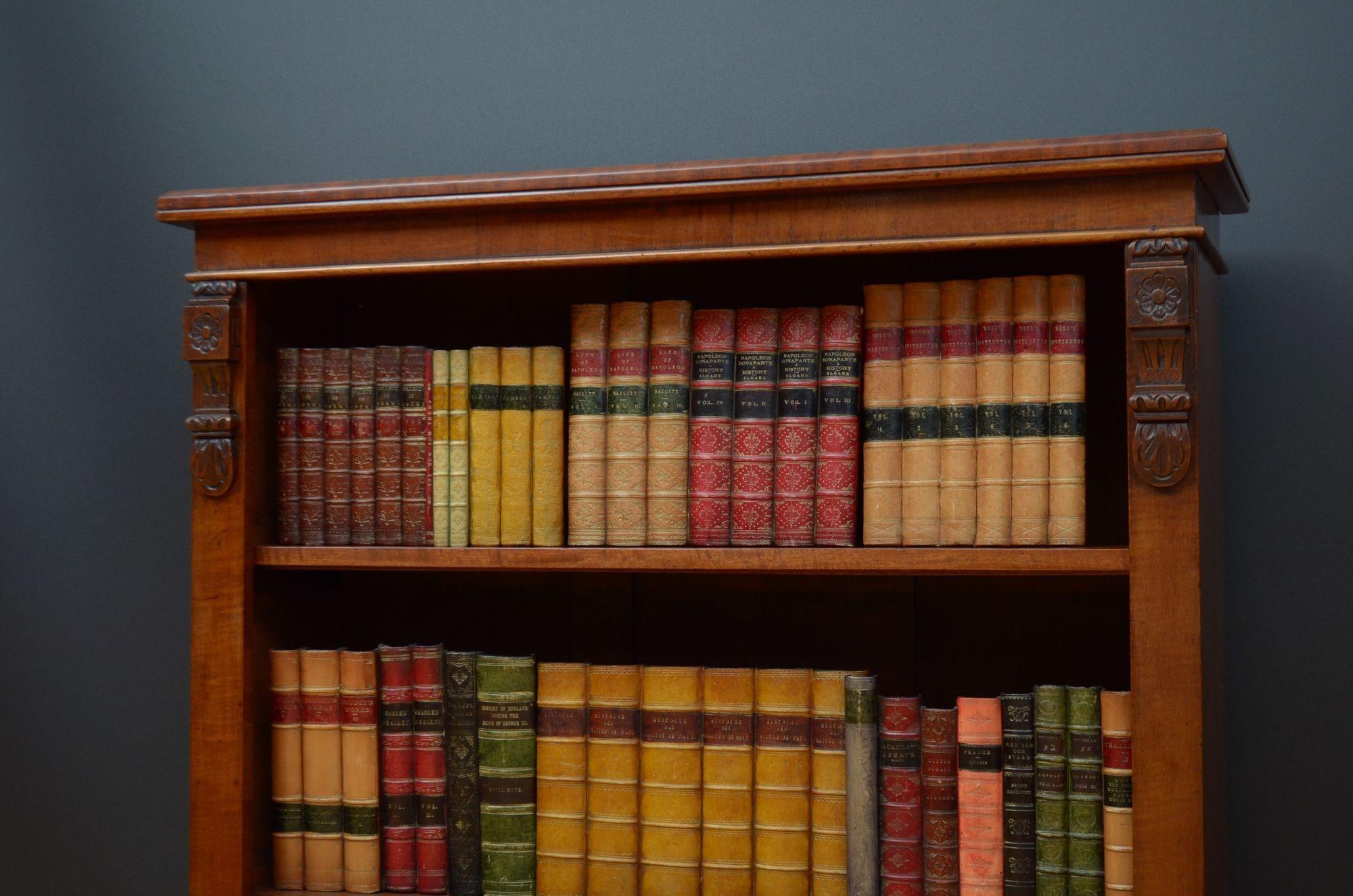Librería abierta inglesa victoriana de caoba en venta 3