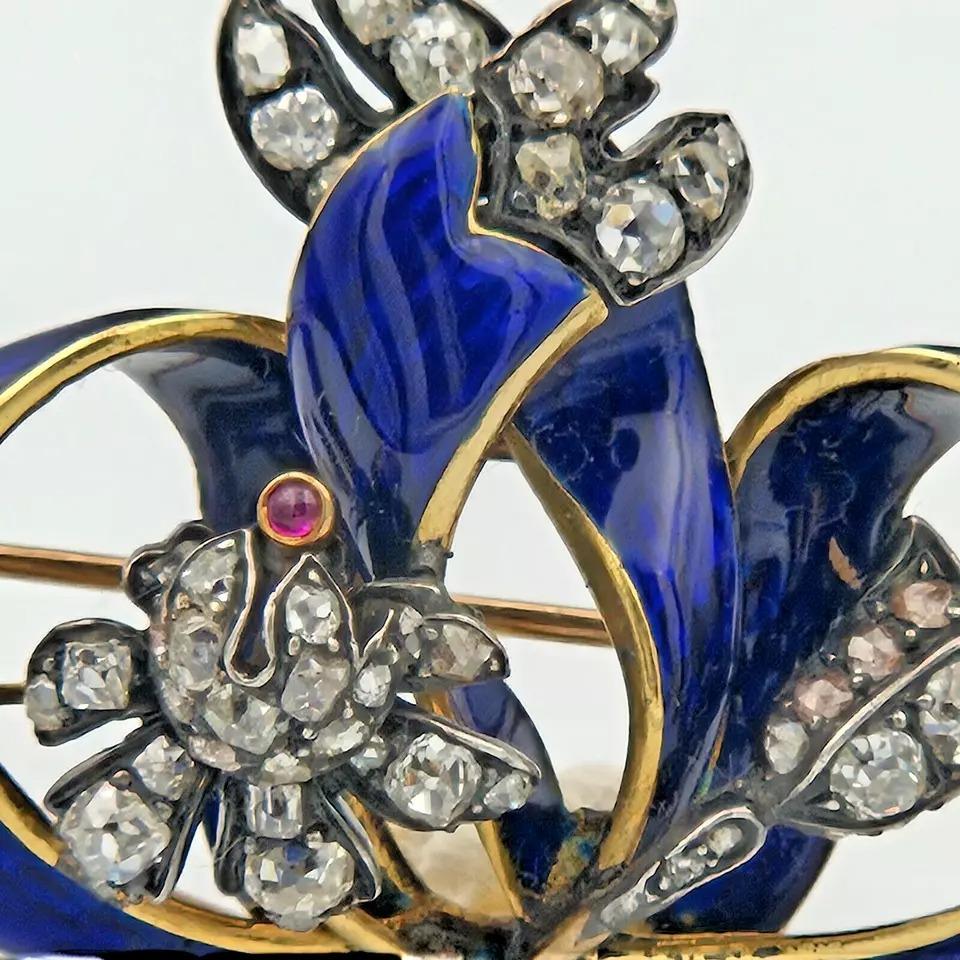 A Victorian Old Cut Diamond 18k Yellow Gold Blue Enamel Flower Brooch Ca 1880's 2