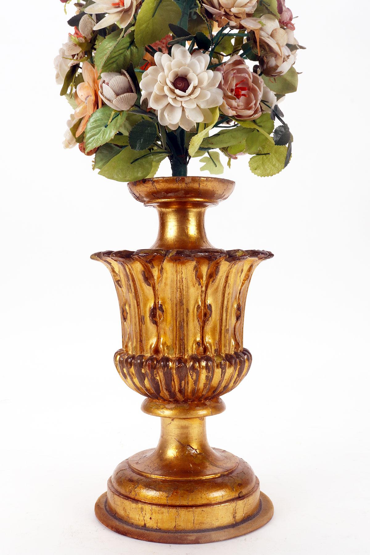 A Victorian pair of shell and coral floral arrangements, circa 1880.  For Sale 11