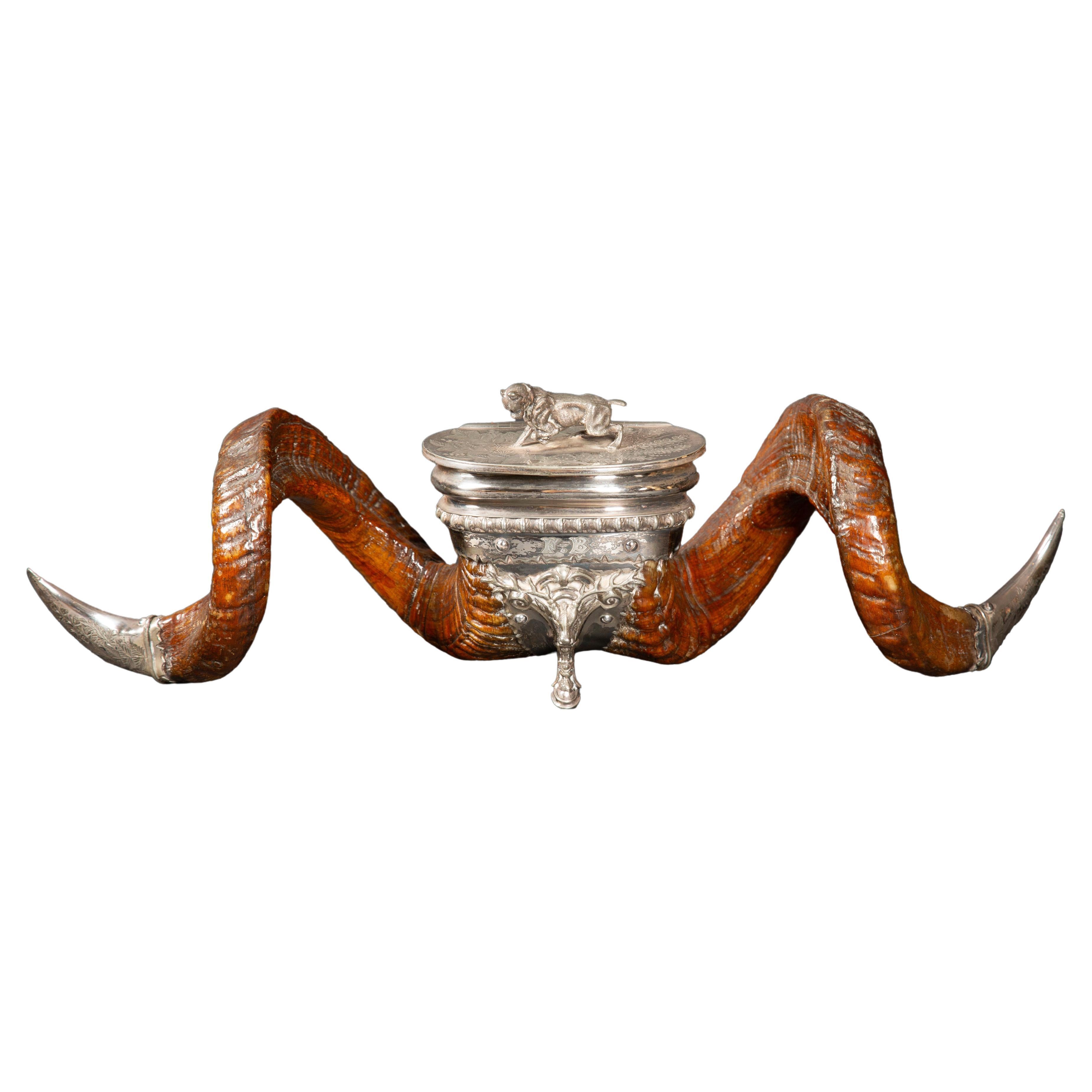 A Victorian Ram's Horn Snuff Mull with Mounts Marked- Walker & Hall