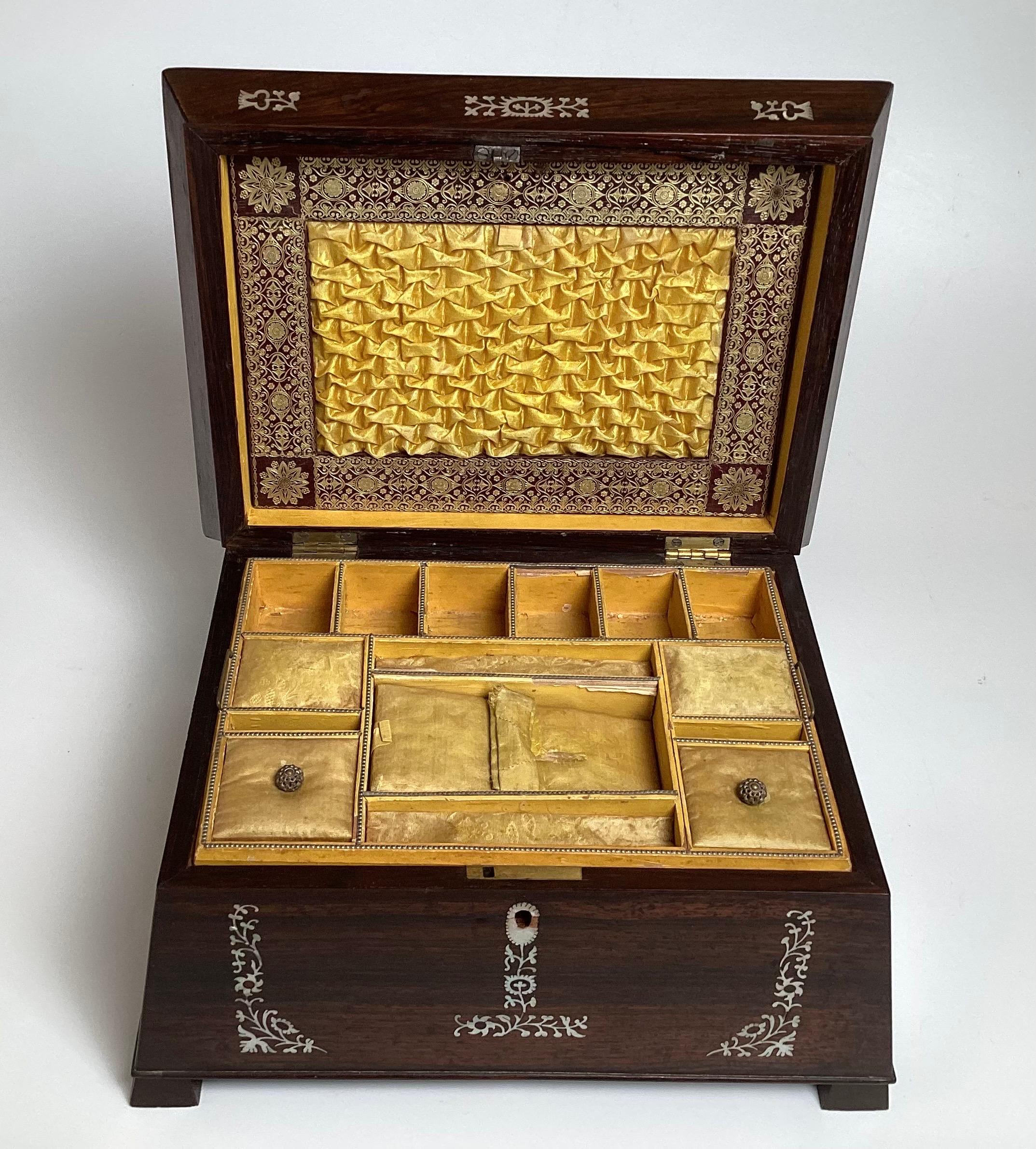Una joya victoriana de palo de rosa en venta 1