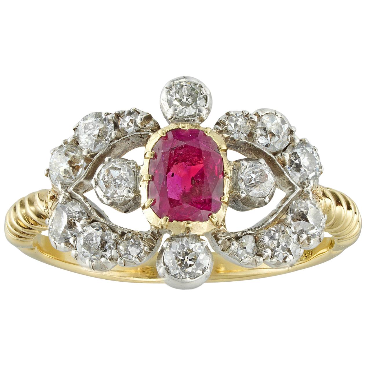 Anillo victoriano de rubíes y diamantes