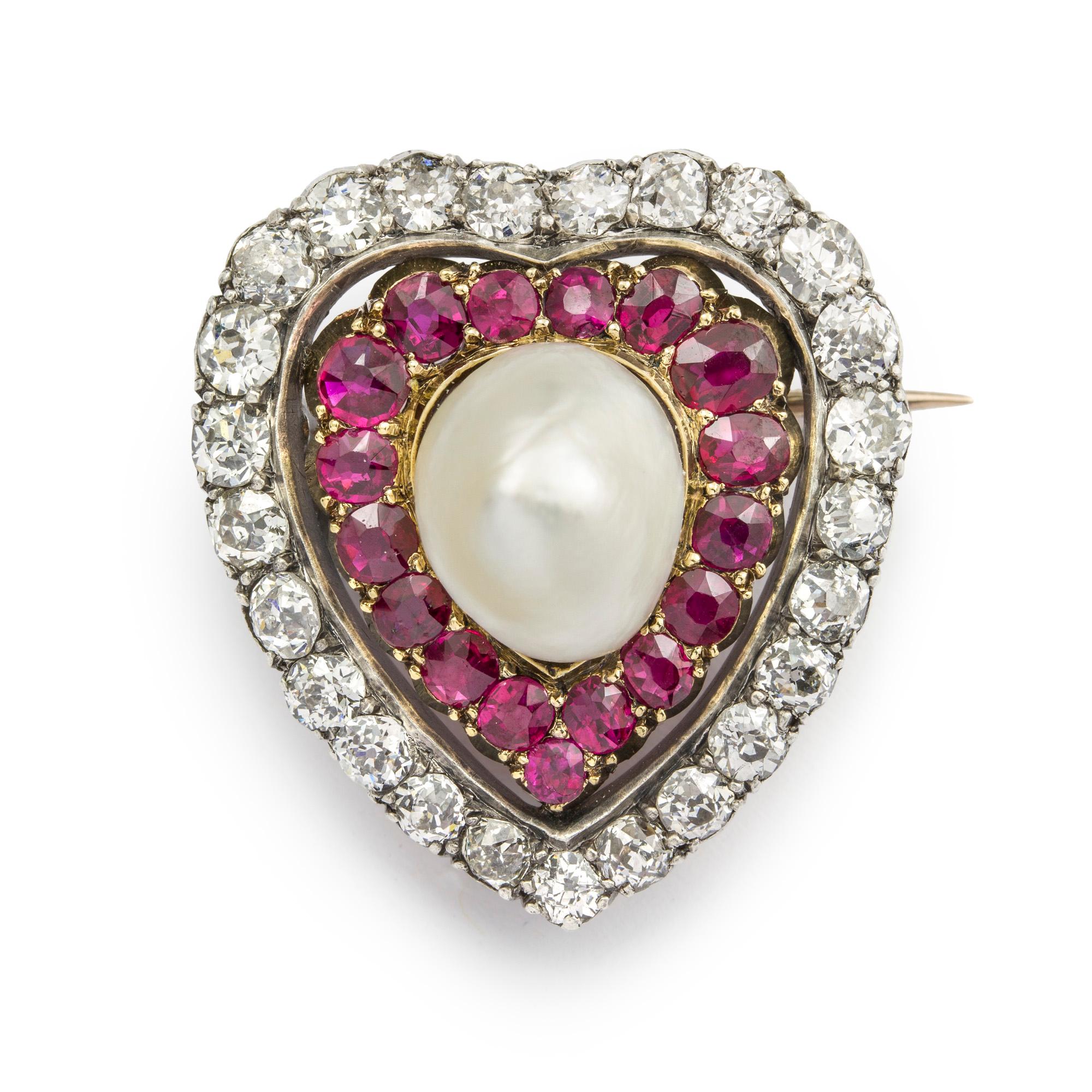 Viktorianische Herzbrosche mit Rubin, Diamant und Perle (Spätviktorianisch) im Angebot