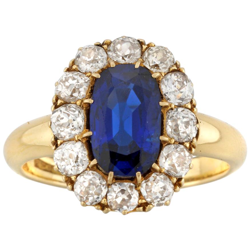 Late Victorian Sapphire and Diamond Cluster Ring For Sale at 1stDibs