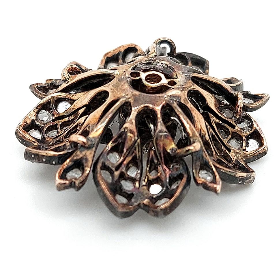 Victorian Silver on Gold Diamond Flower Brooch or Pendant, circa 1860 For Sale 1