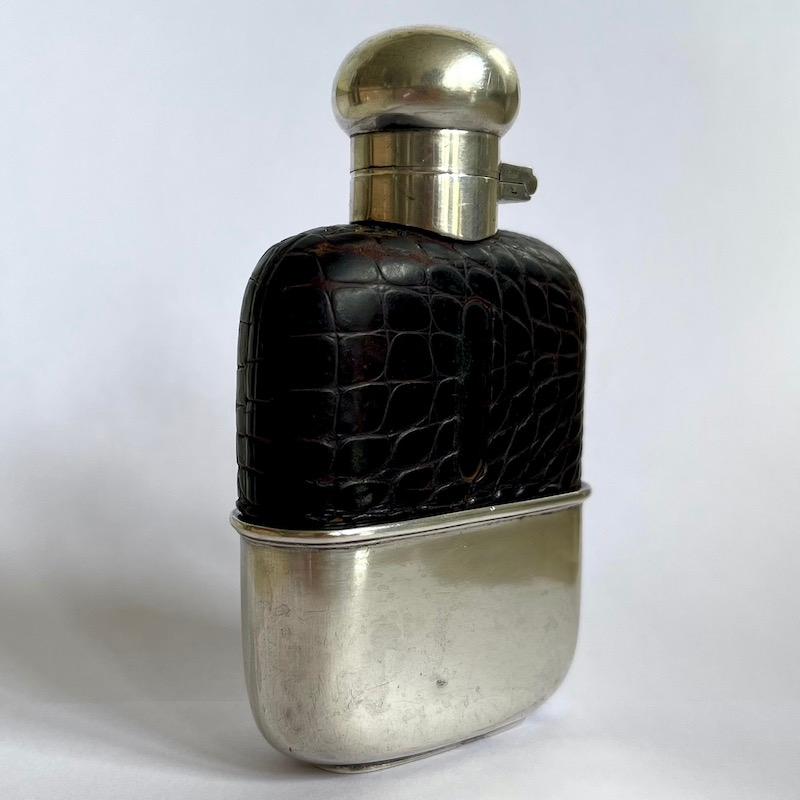 Viktorianischer Hip-Flask aus Sterlingsilber und Krokodilhaut, 1900 (Britisch) im Angebot