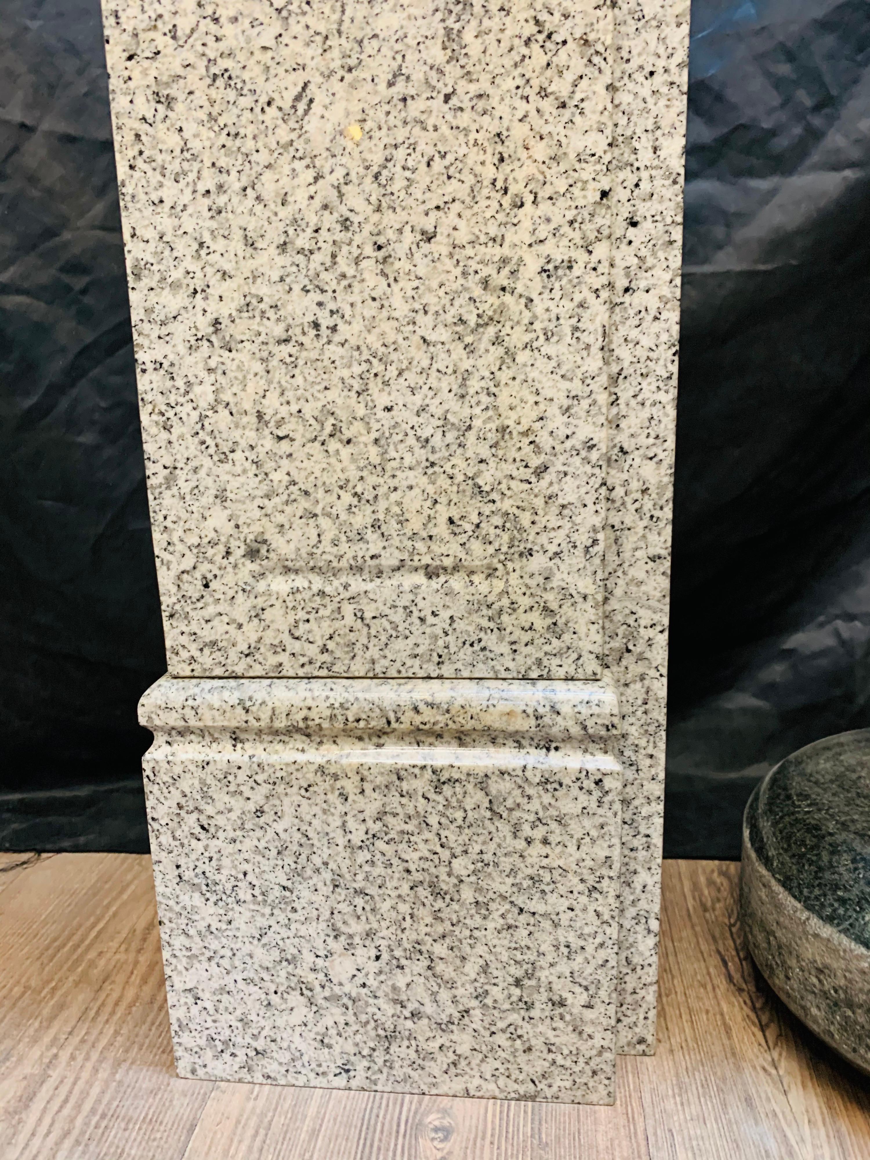 Victorian Style Scottish Corbelled Granite Fireplace Surround In Good Condition For Sale In Edinburgh, GB