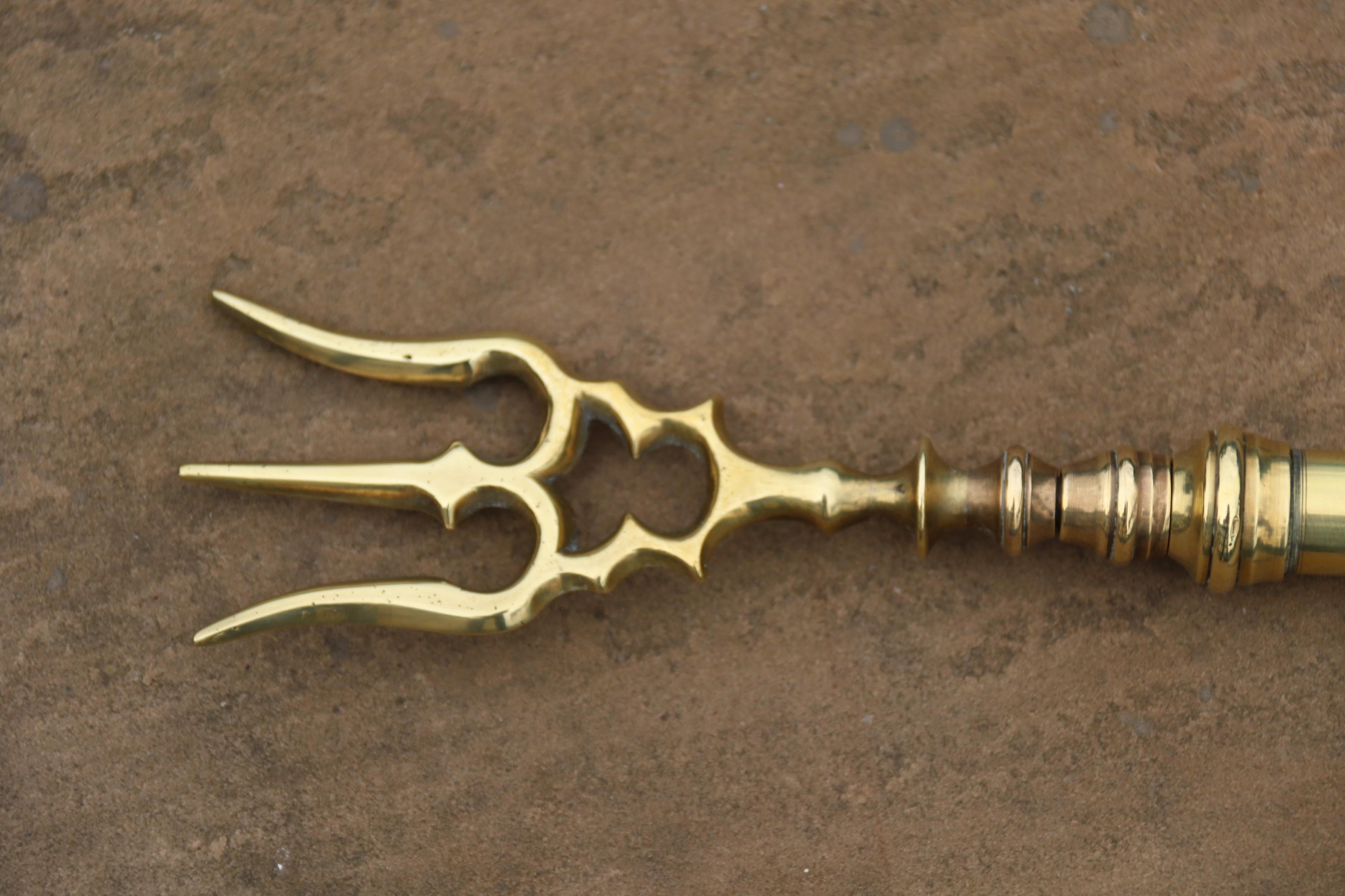 British A Victorian telescopic brass toasting fork, English circa 1860 For Sale