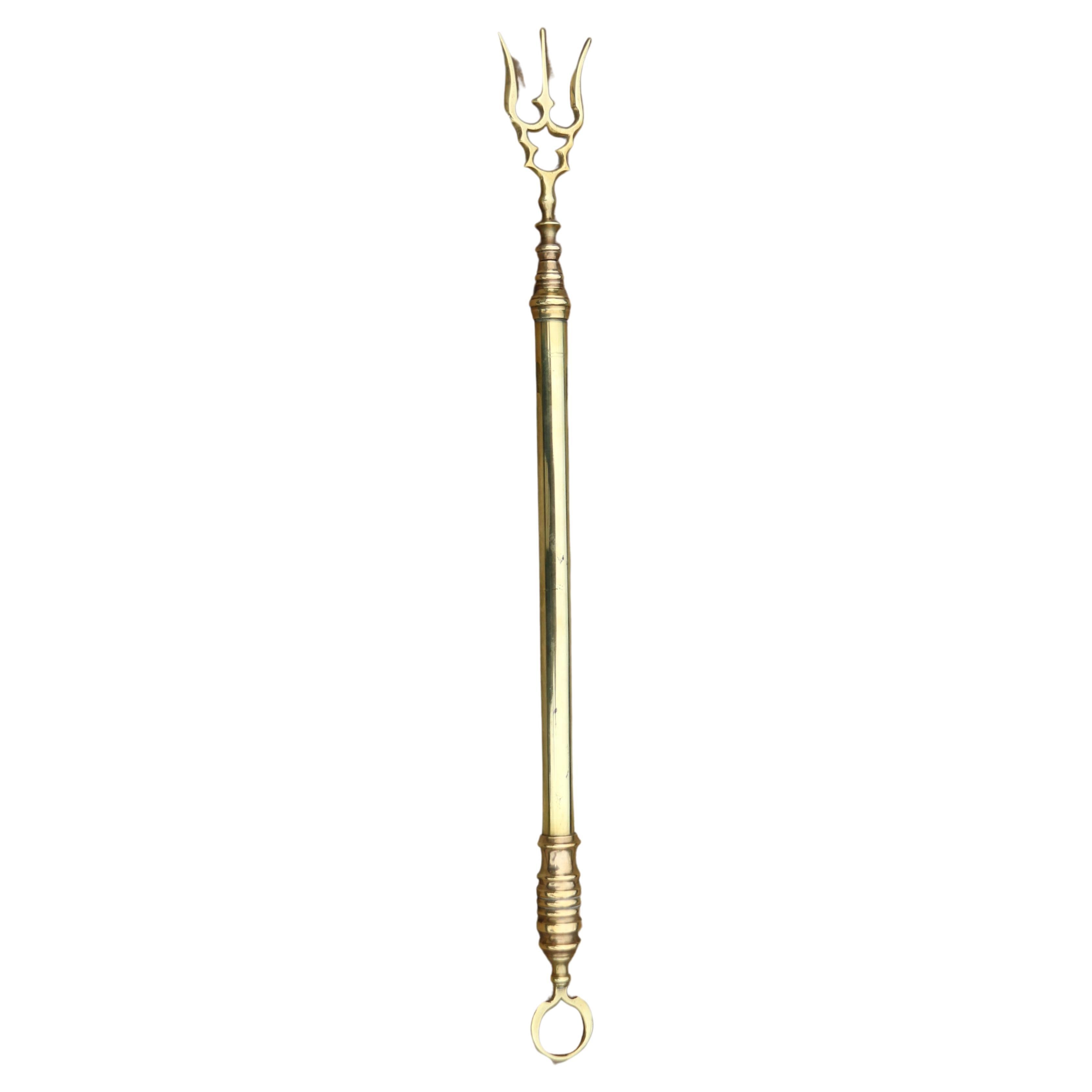 A Victorian telescopic brass toasting fork, English circa 1860 For Sale
