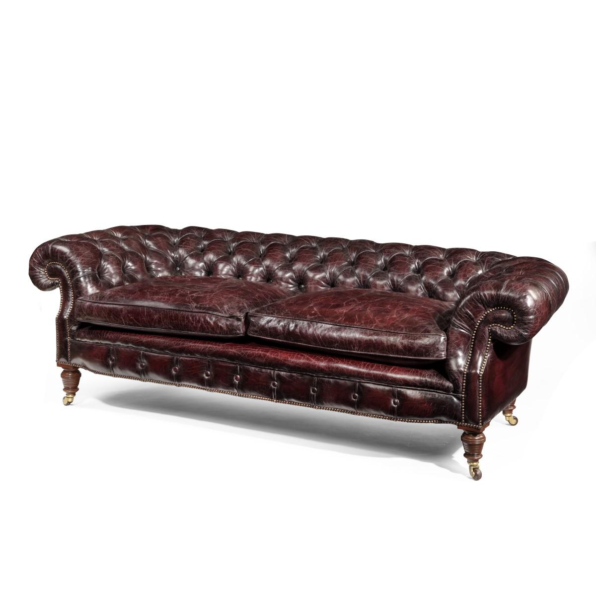 English Victorian Walnut Chesterfield Sofa For Sale