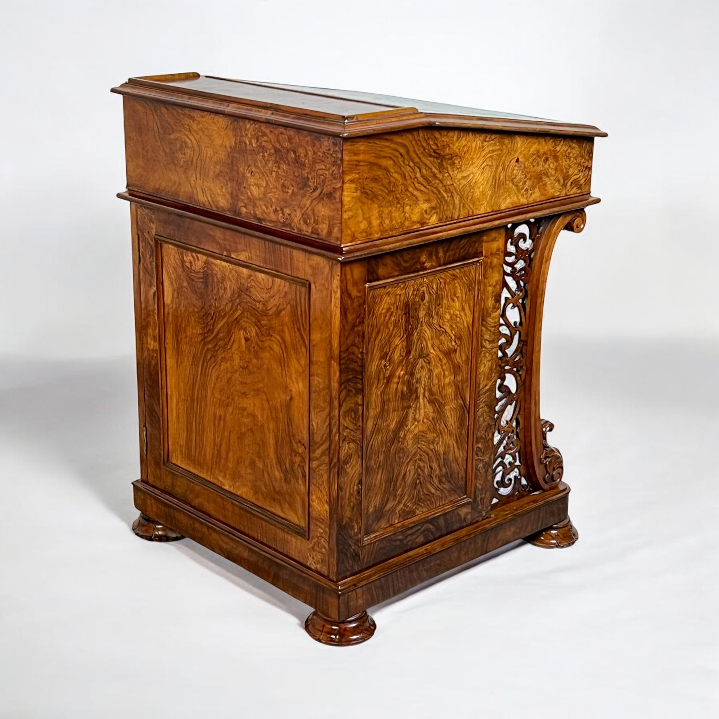 A Victorian Walnut Davenport Desk By Wilkinson & Son, London For Sale 1