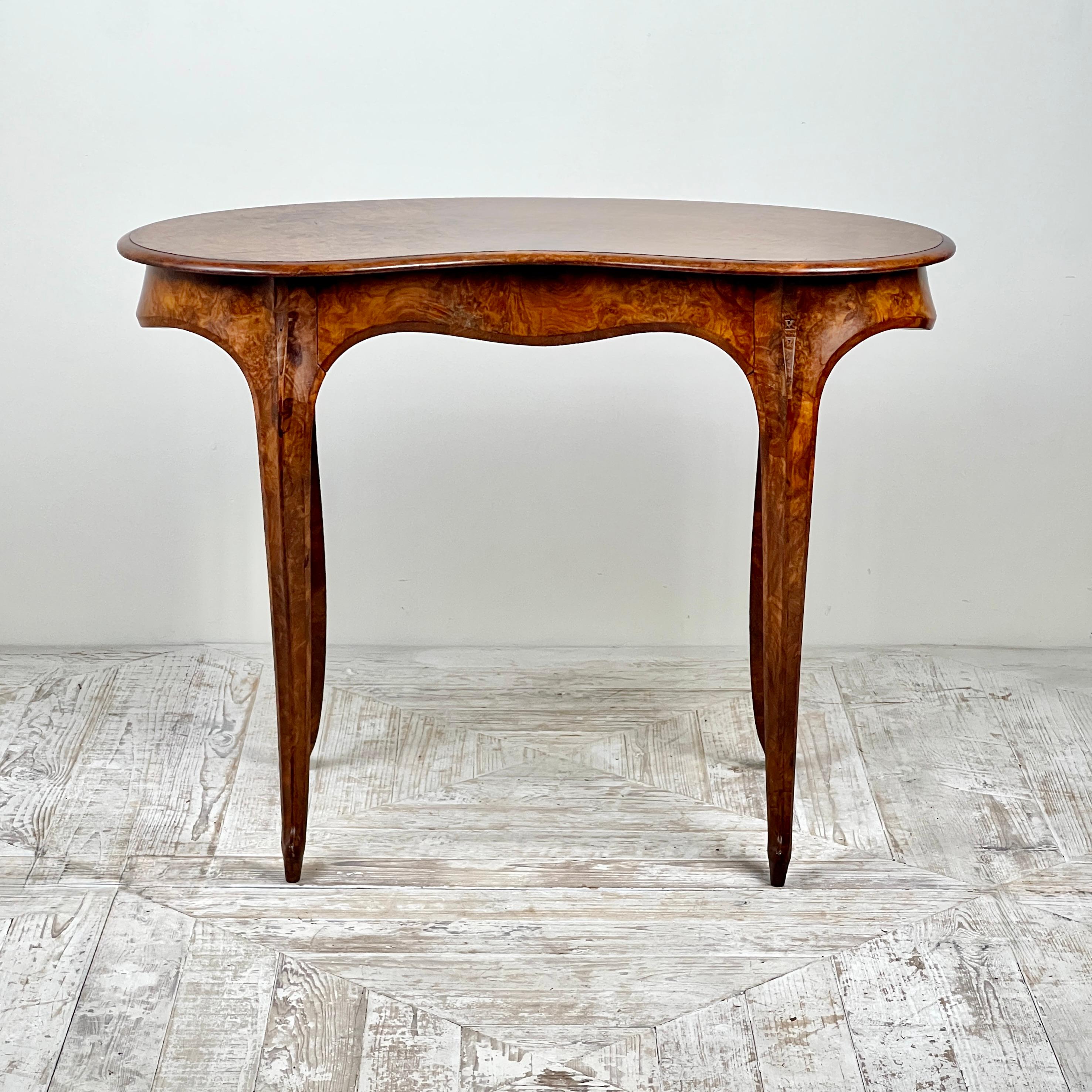 A Victorian Walnut Kidney Shaped Desk Or Dressing Table For Sale 2