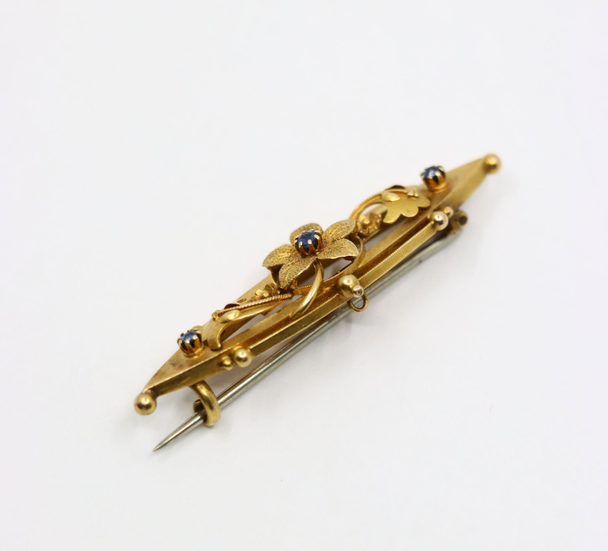 A Vintage 15K Gold Aquamarine Pendant Brooch Pin For Sale 6