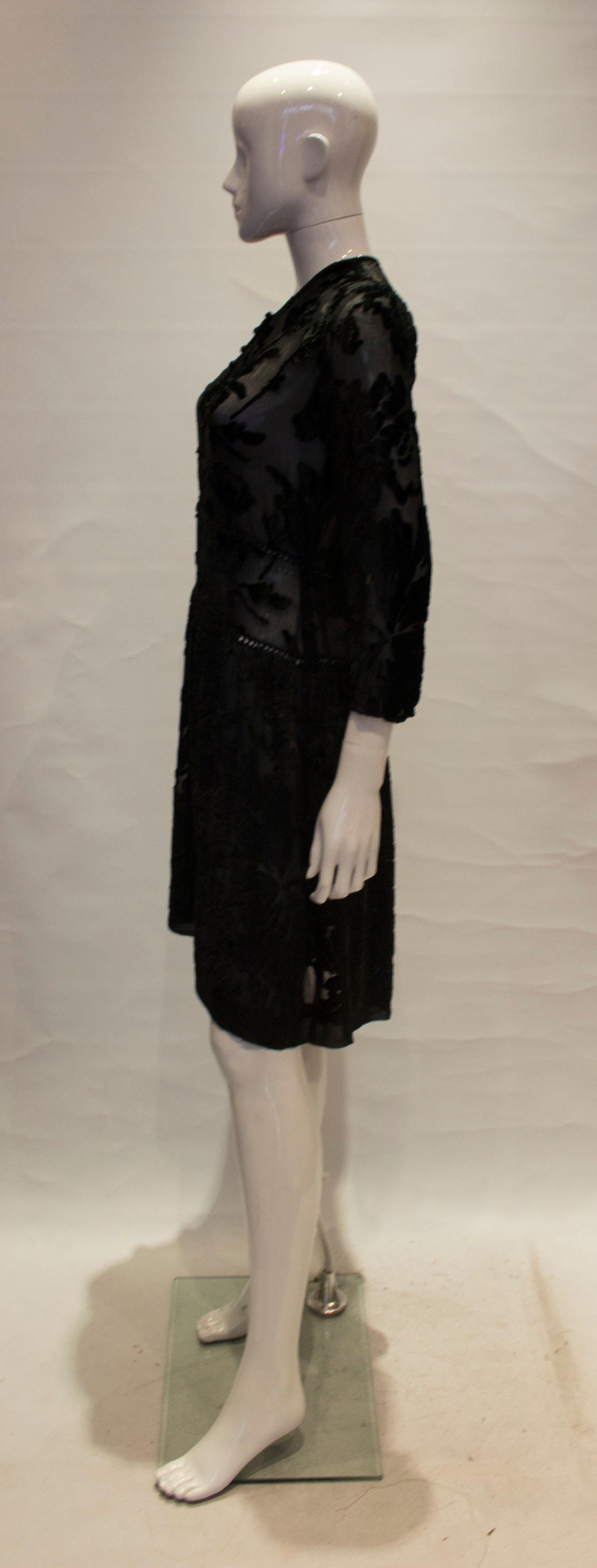 Black a vintage 1920s - 1930s black floral devore day dress small For Sale