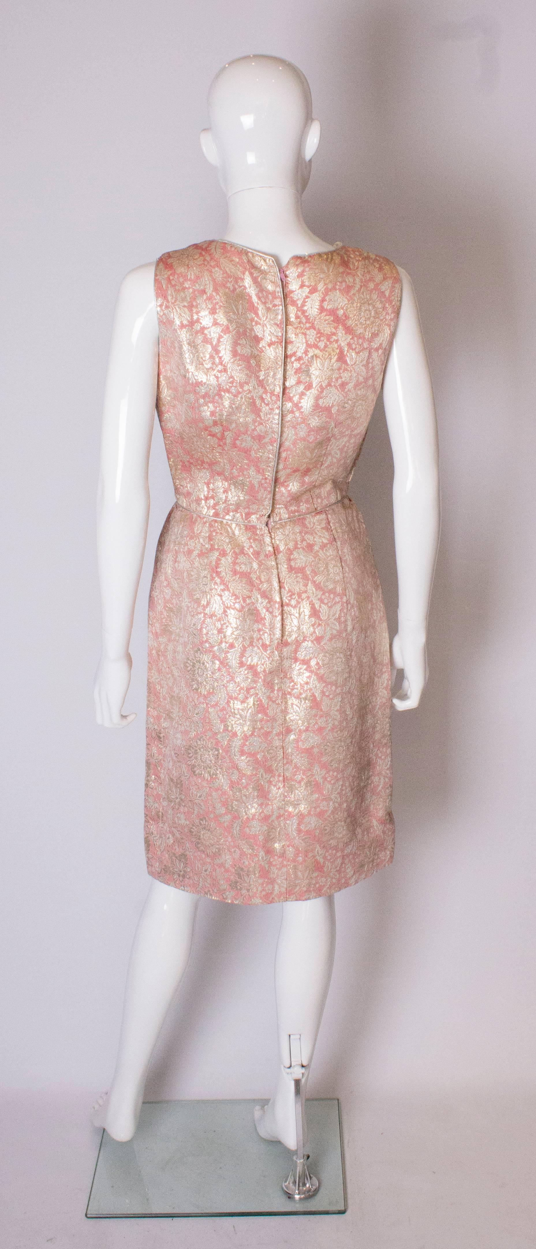 A Vintage 1950s  Metallic Brocade Cocktail Dress In Good Condition For Sale In London, GB