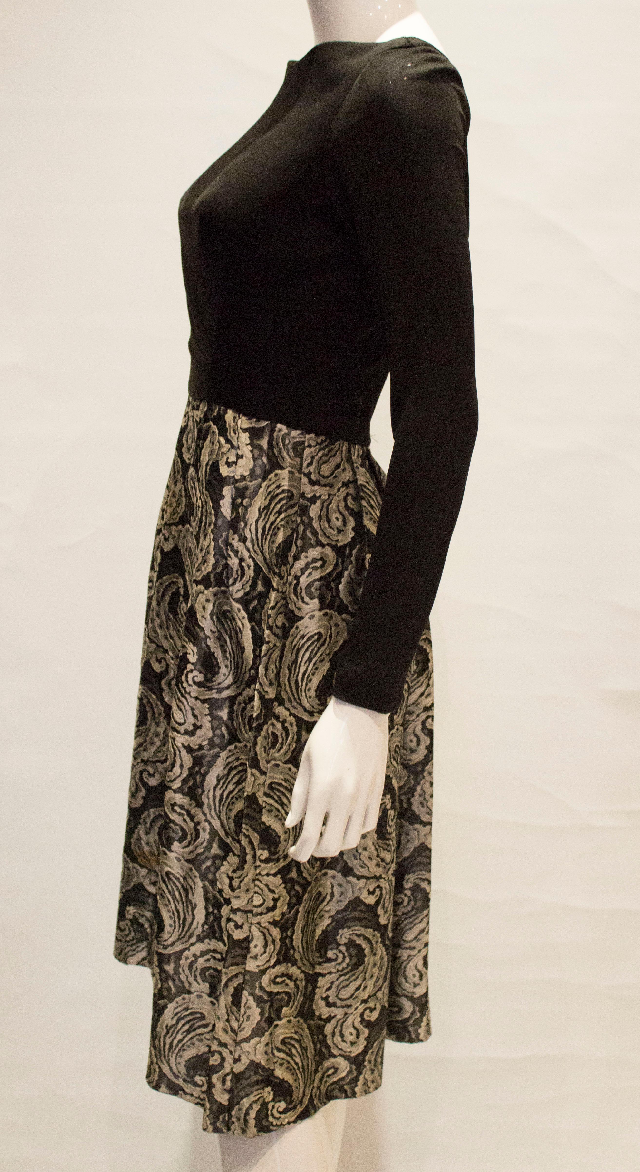 Black A vintage 1950s silver and black brocade party low back paisley dress small