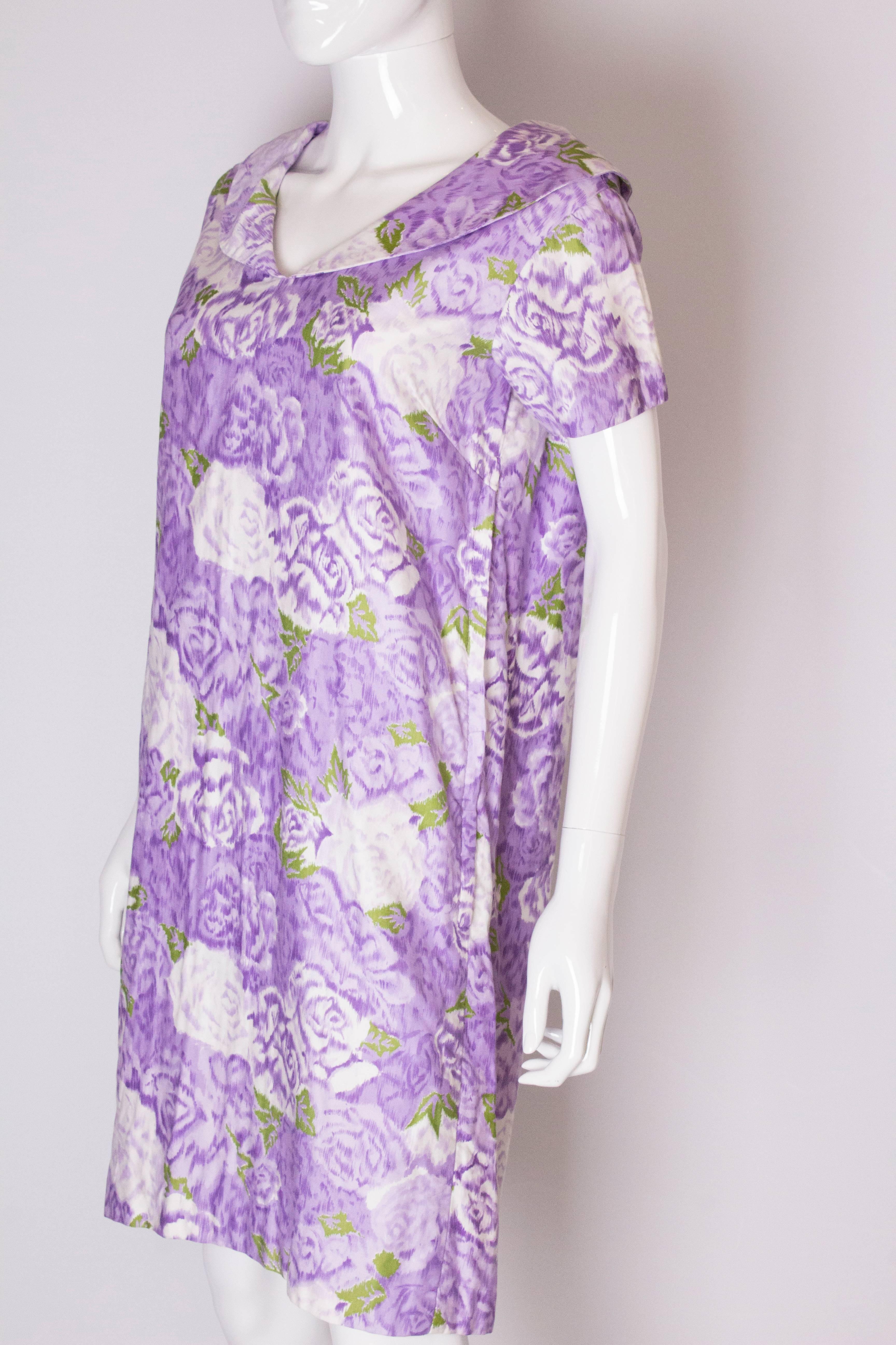 A Vintage 1960s Printed Cotton  Dress by Californian  In Good Condition For Sale In London, GB