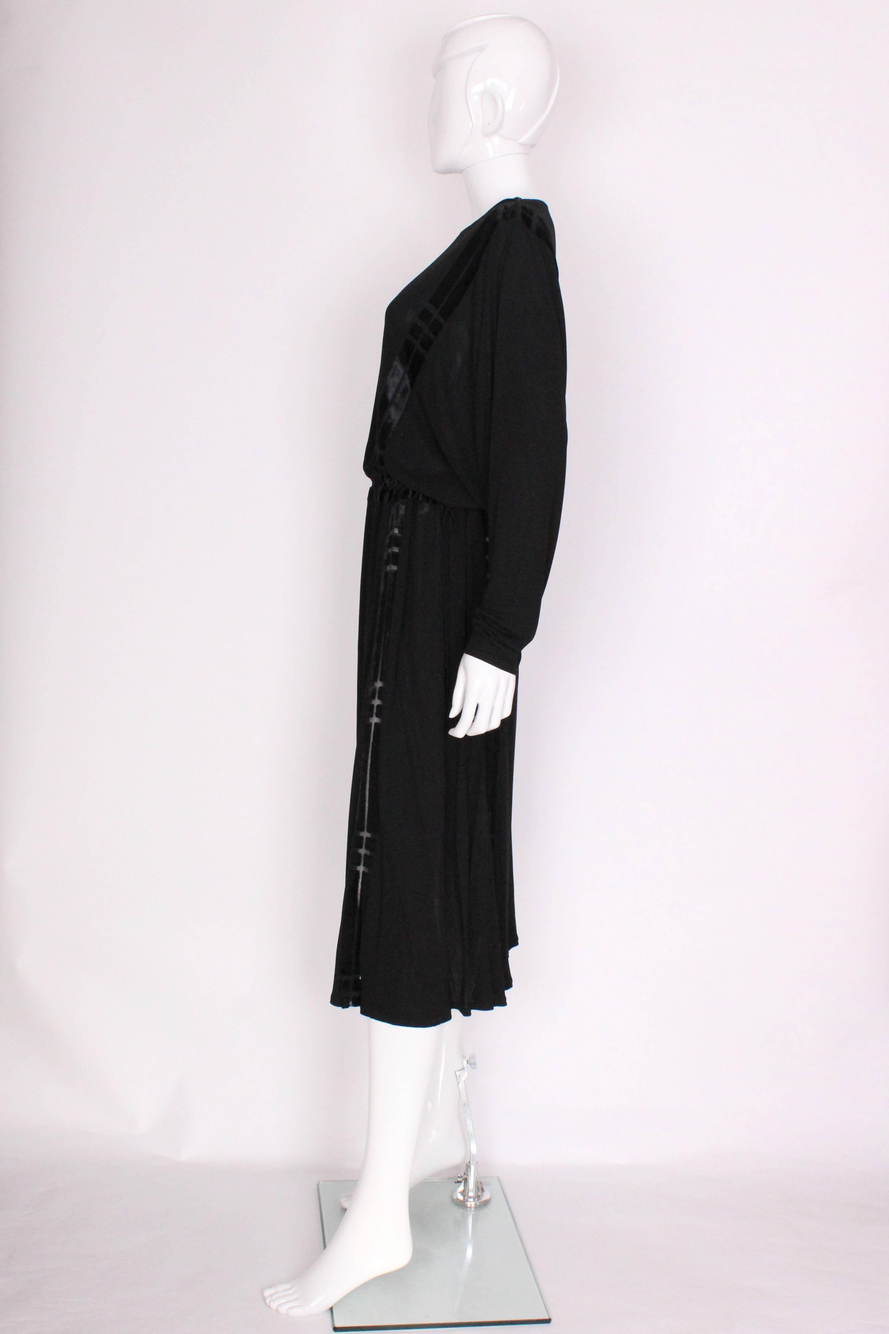 A vintage 1970s Janice Wainwright black Cocktail Dress In Excellent Condition For Sale In London, GB