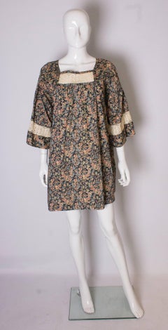 A Vintage 1970s Liberty / Sara Ferni Floral Print Top